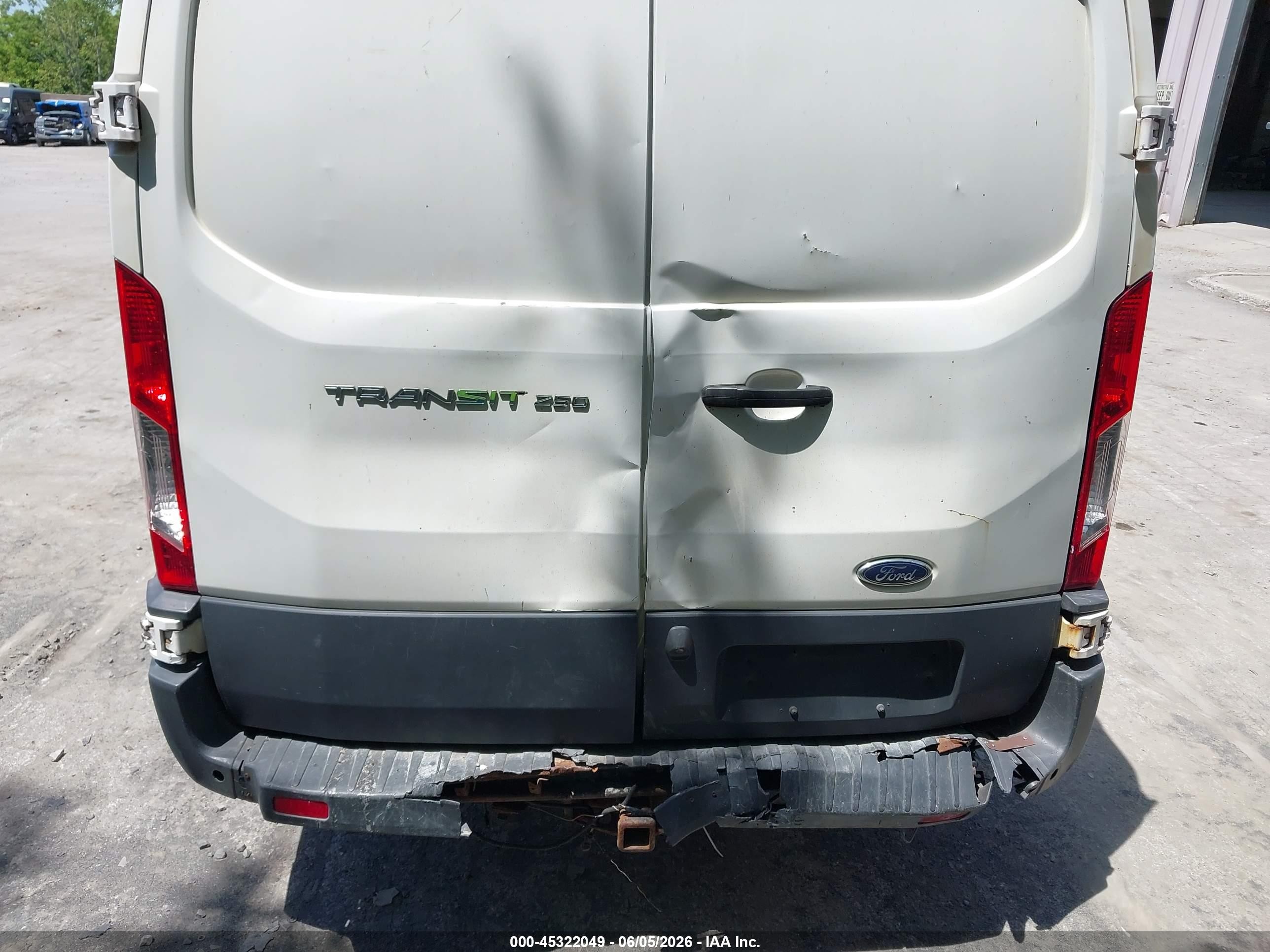 2017 Ford Transit-250   White vin: 1FTYR1YM0HKA36051
