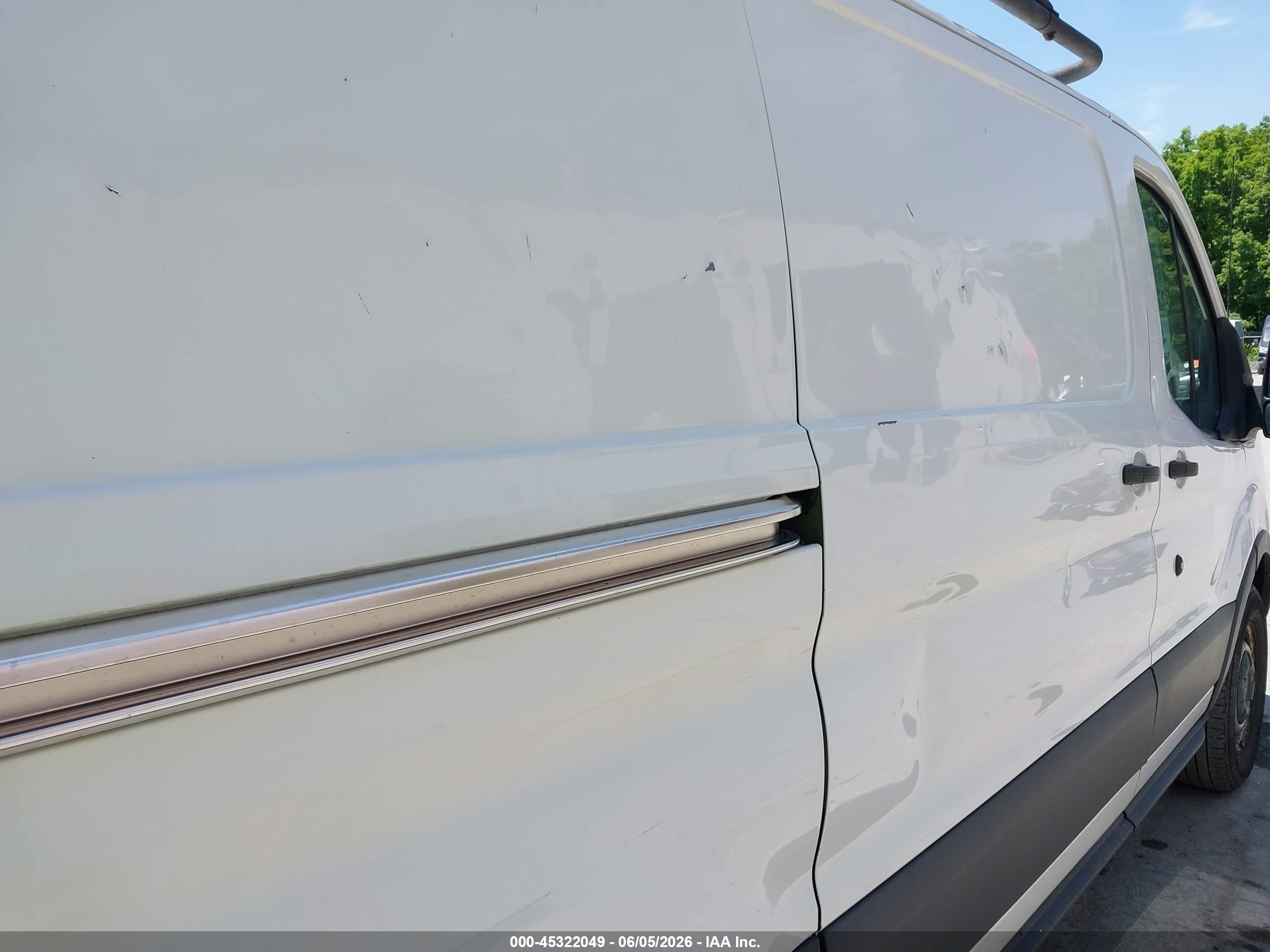 2017 Ford Transit-250   White vin: 1FTYR1YM0HKA36051
