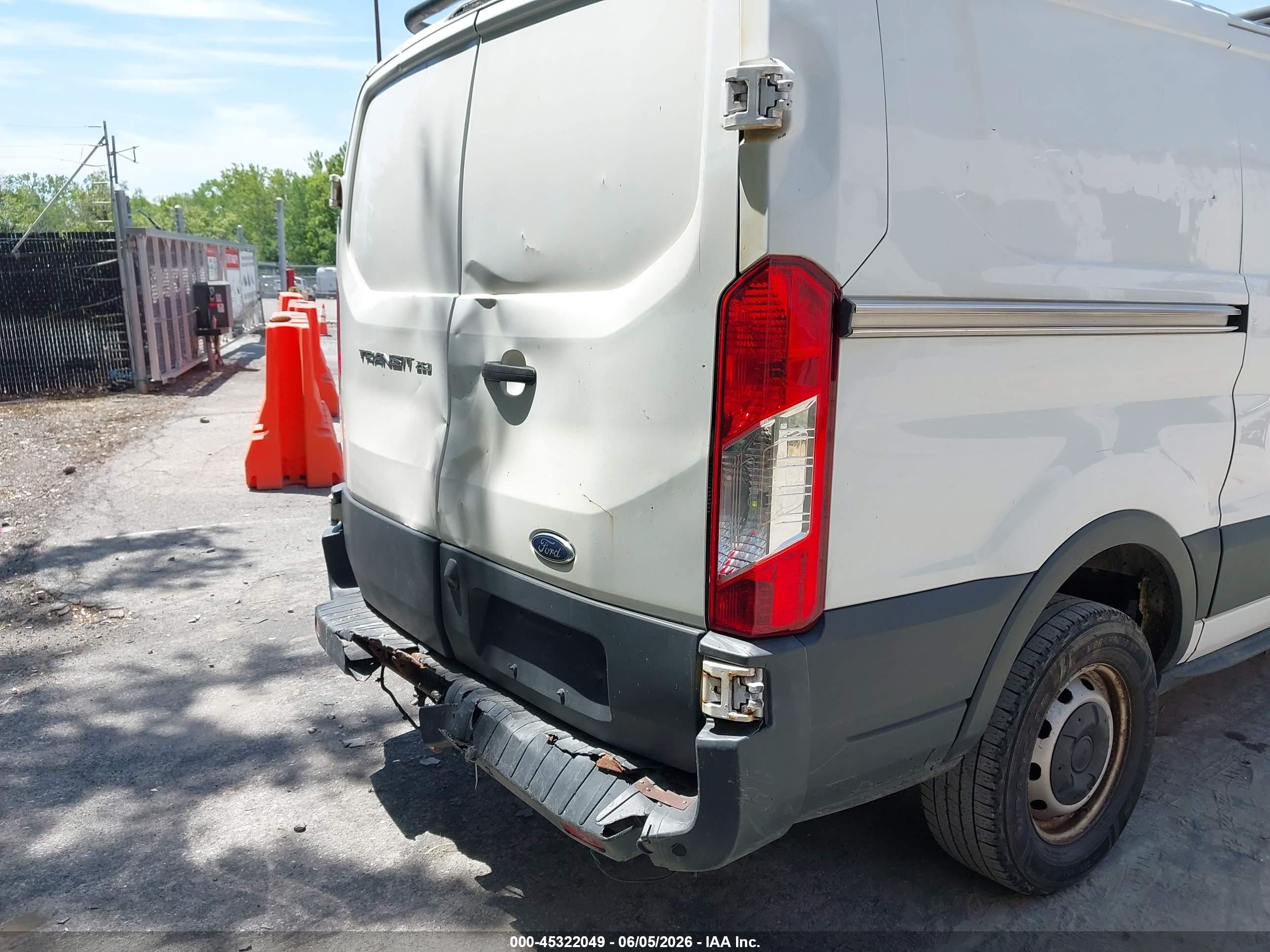 2017 Ford Transit-250   White vin: 1FTYR1YM0HKA36051