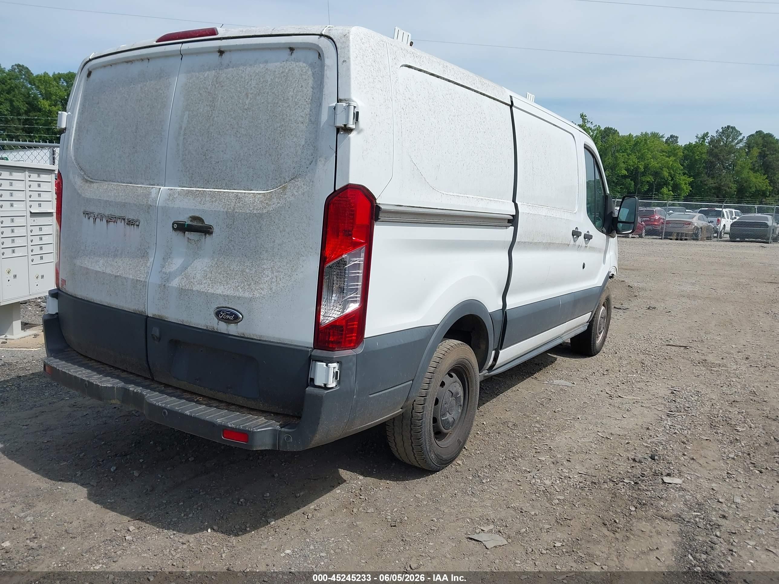 2018 Ford Transit-250 White vin: 1FTYR1YM3JKB49482