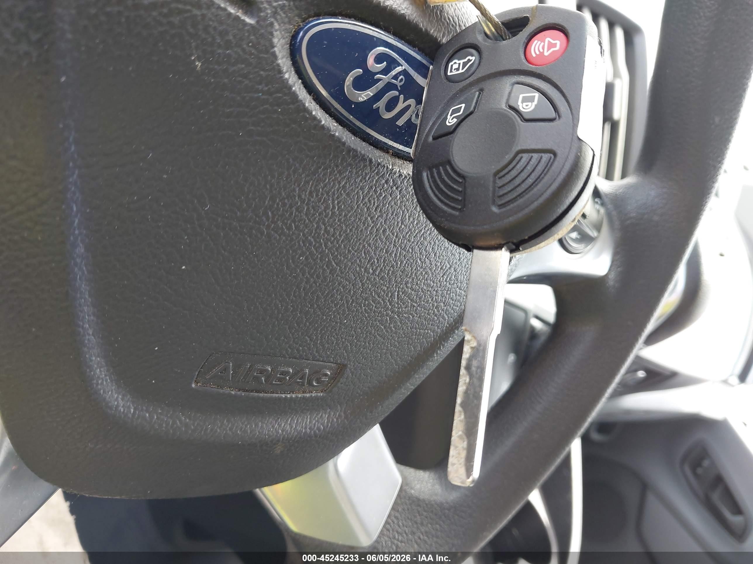 2018 Ford Transit-250 White vin: 1FTYR1YM3JKB49482