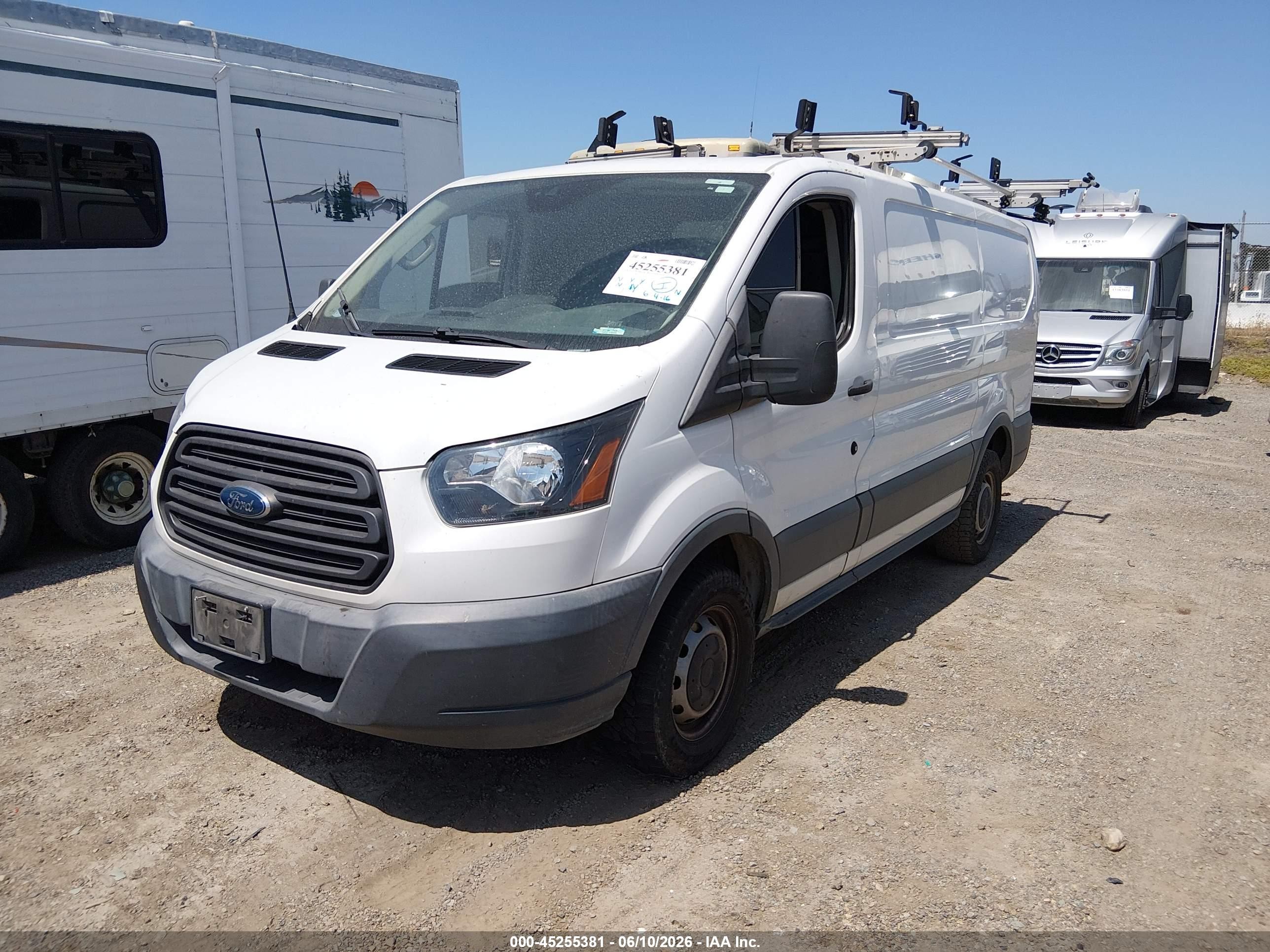 2018 Ford Transit-250   Белый vin: 1FTYR1YMXJKA26083