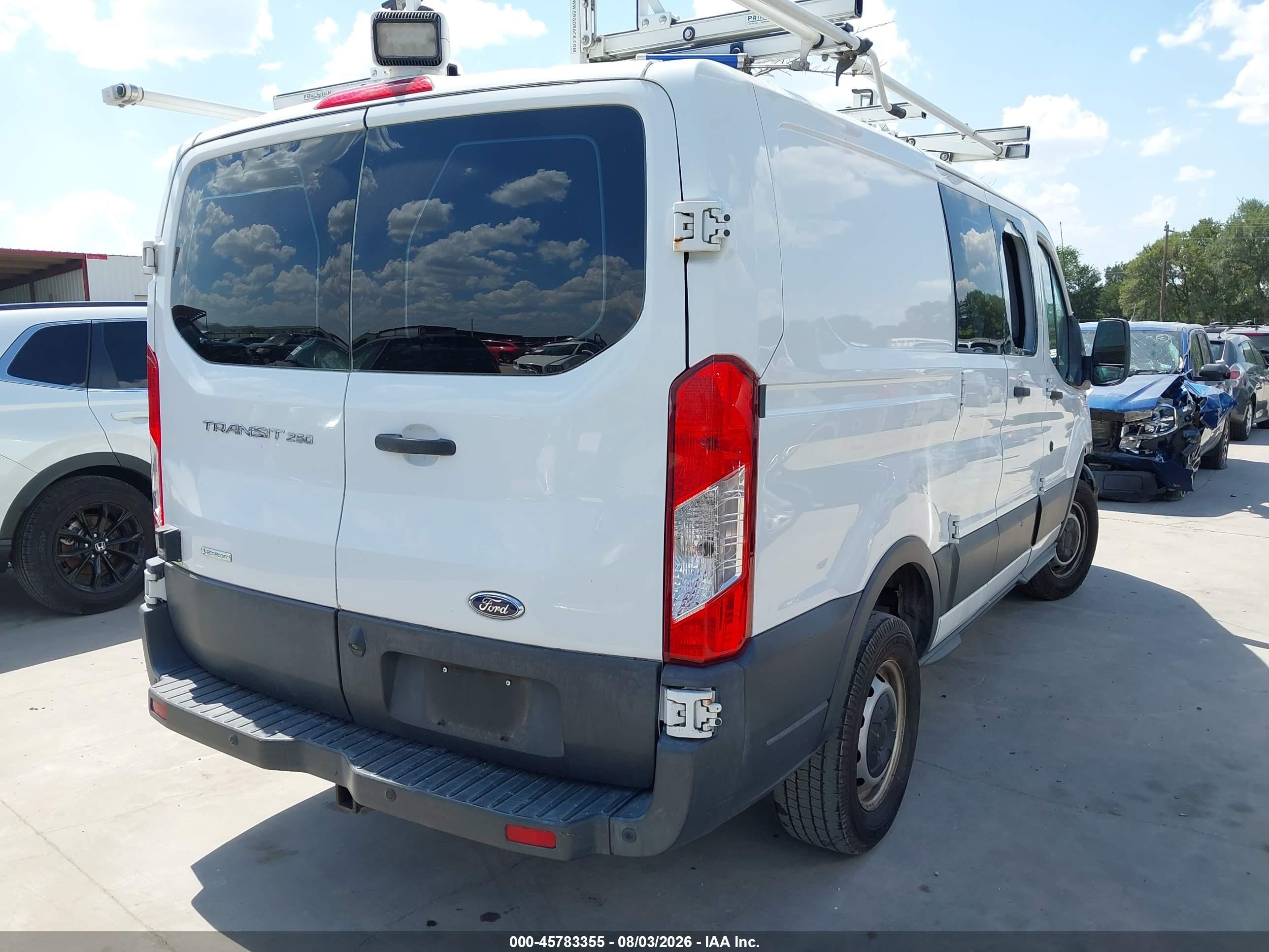 2016 Ford Transit-250 White vin: 1FTYR1ZG9GKB56714