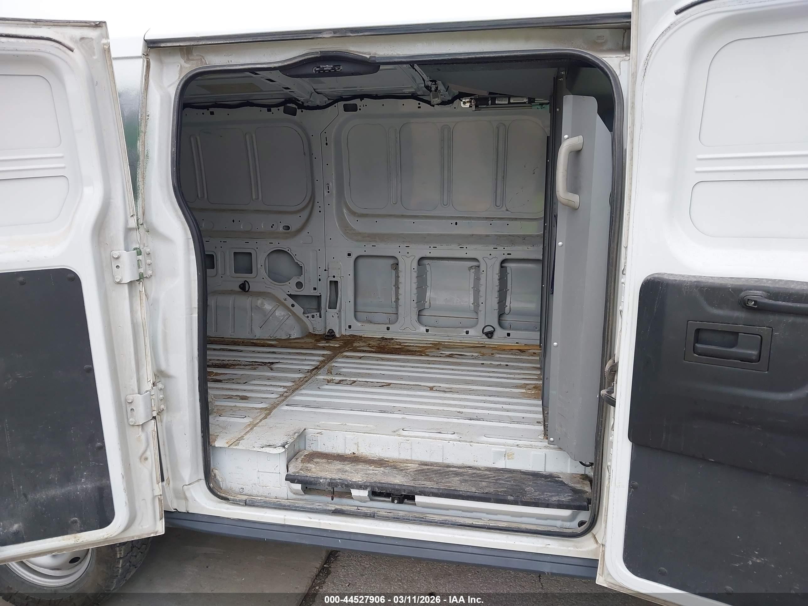 2017 Ford Transit-250 White vin: 1FTYR1ZM1HKA27549