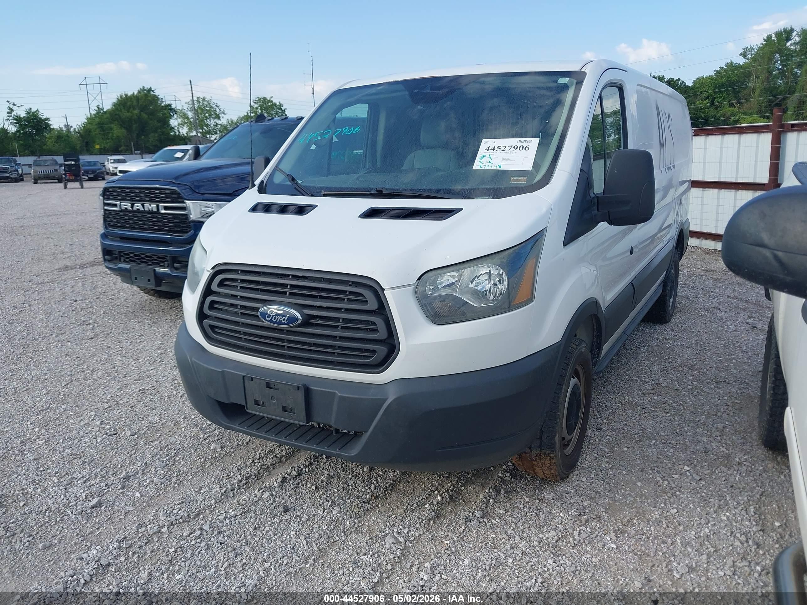 2017 Ford Transit-250 White vin: 1FTYR1ZM1HKA27549