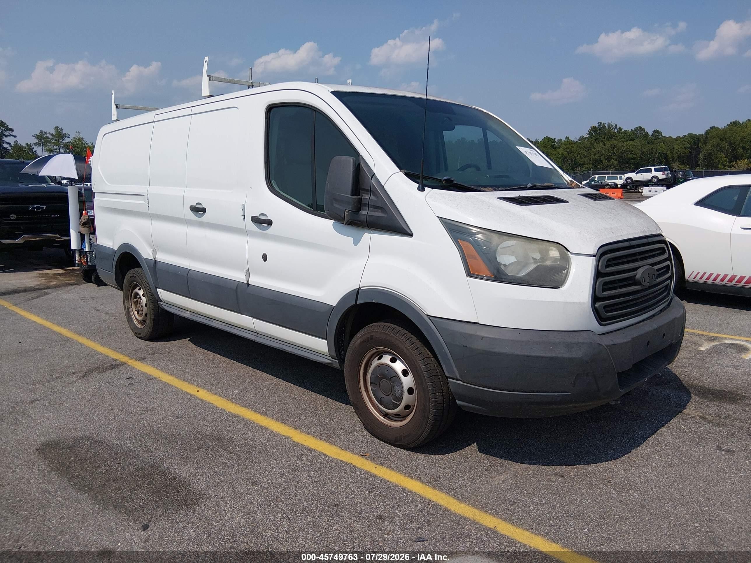 2015 Ford Transit-250   White vin: 1FTYR1ZM2FKA79575