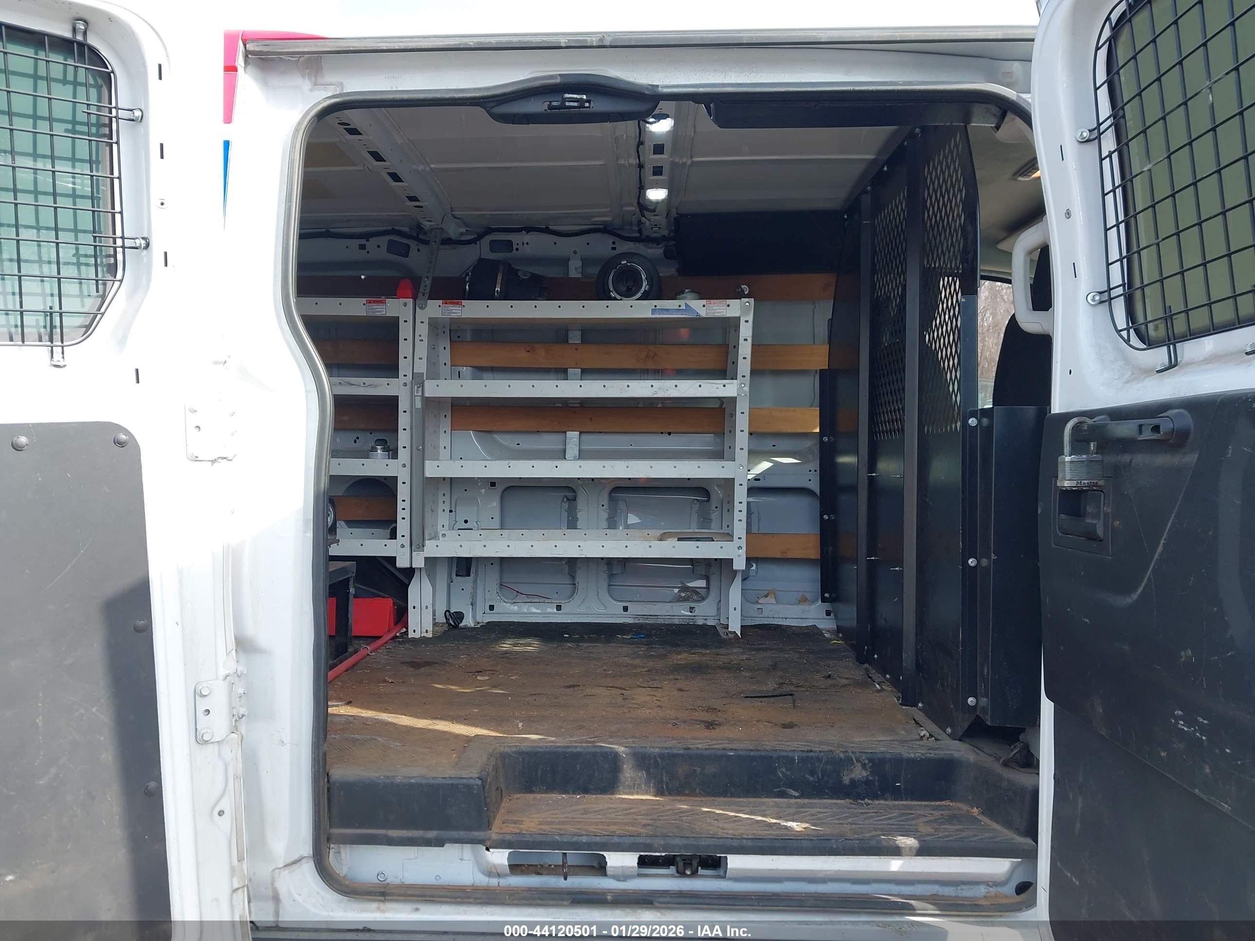 2019 Ford Transit-250 White vin: 1FTYR1ZM3KKB21813