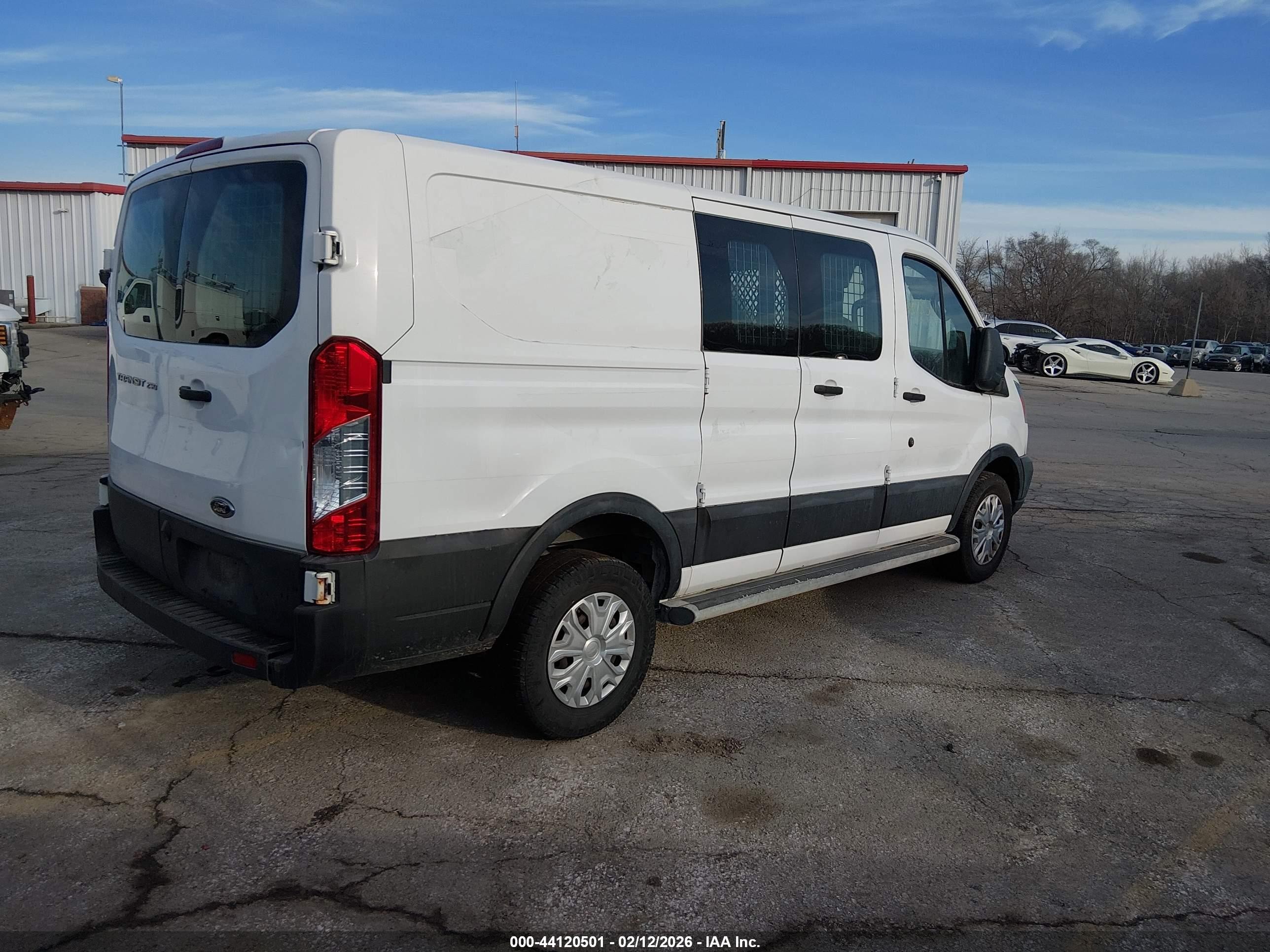 2019 Ford Transit-250 White vin: 1FTYR1ZM3KKB21813