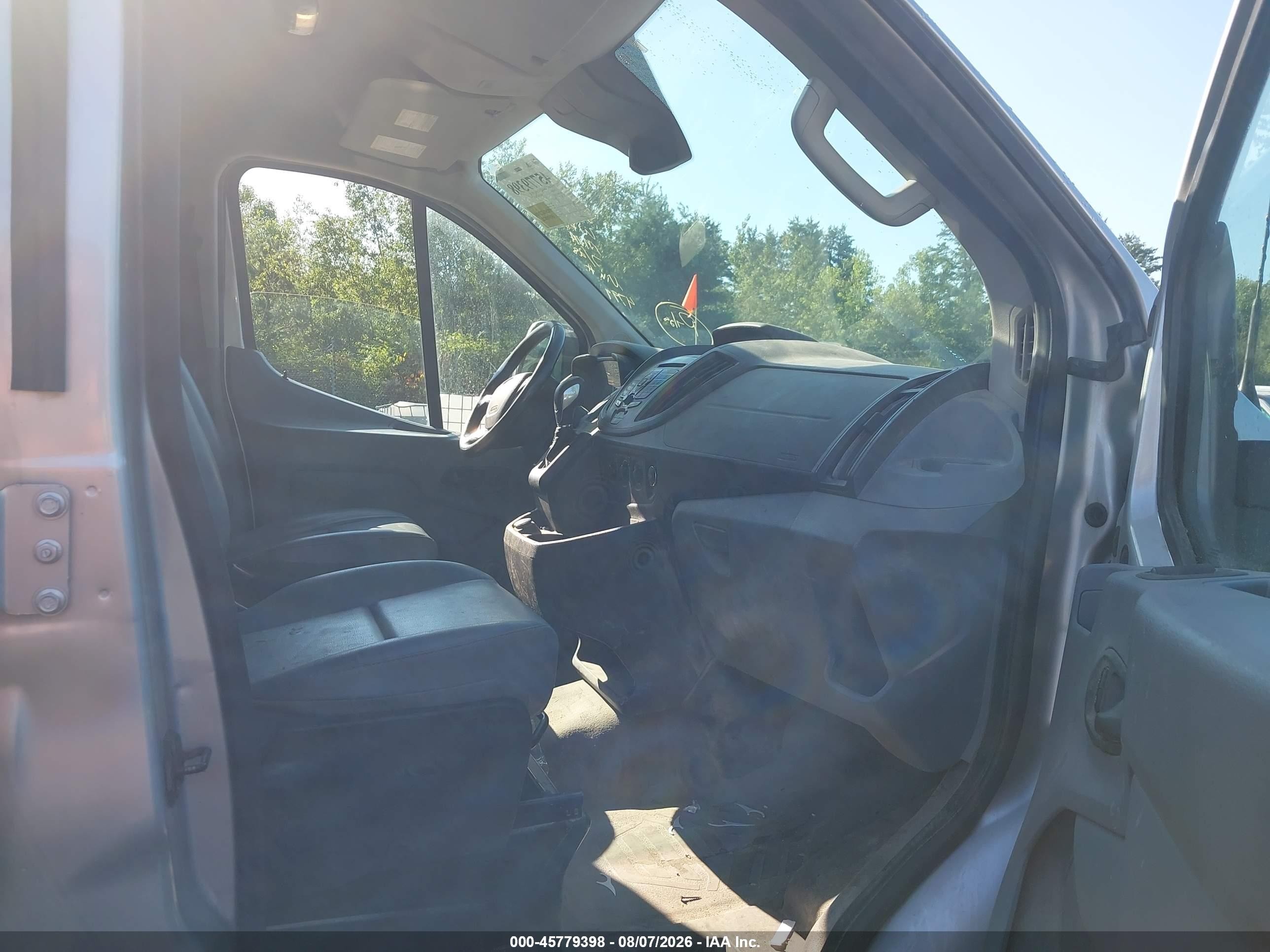 2017 Ford Transit-250 Silver vin: 1FTYR1ZM6HKA74799