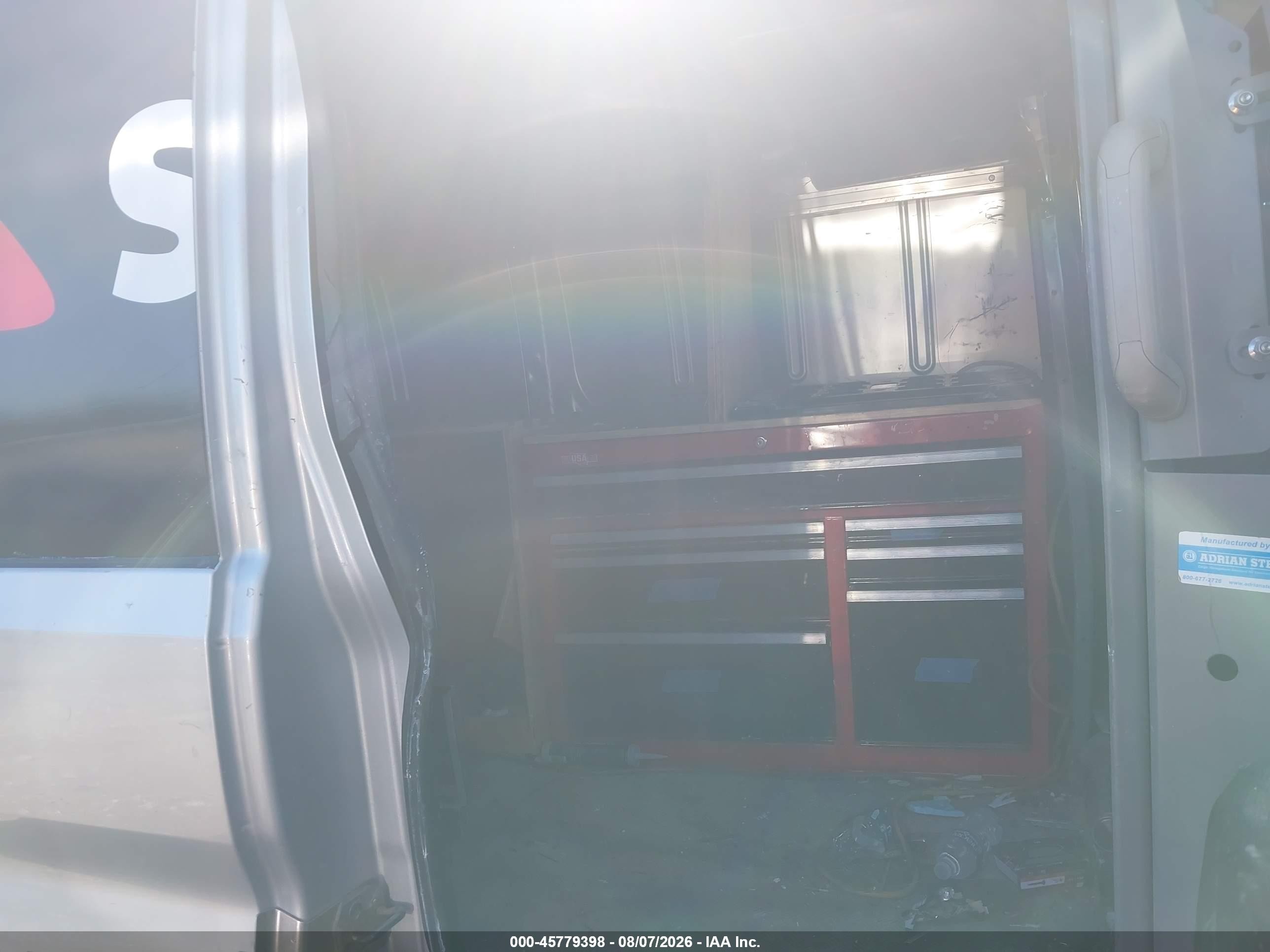 2017 Ford Transit-250 Silver vin: 1FTYR1ZM6HKA74799