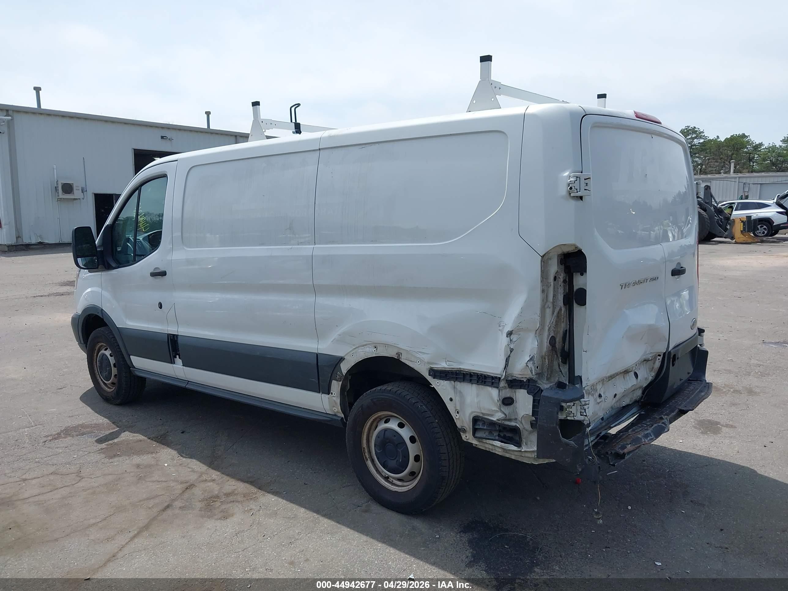 2016 Ford Transit-250 White vin: 1FTYR1ZM9GKA24266