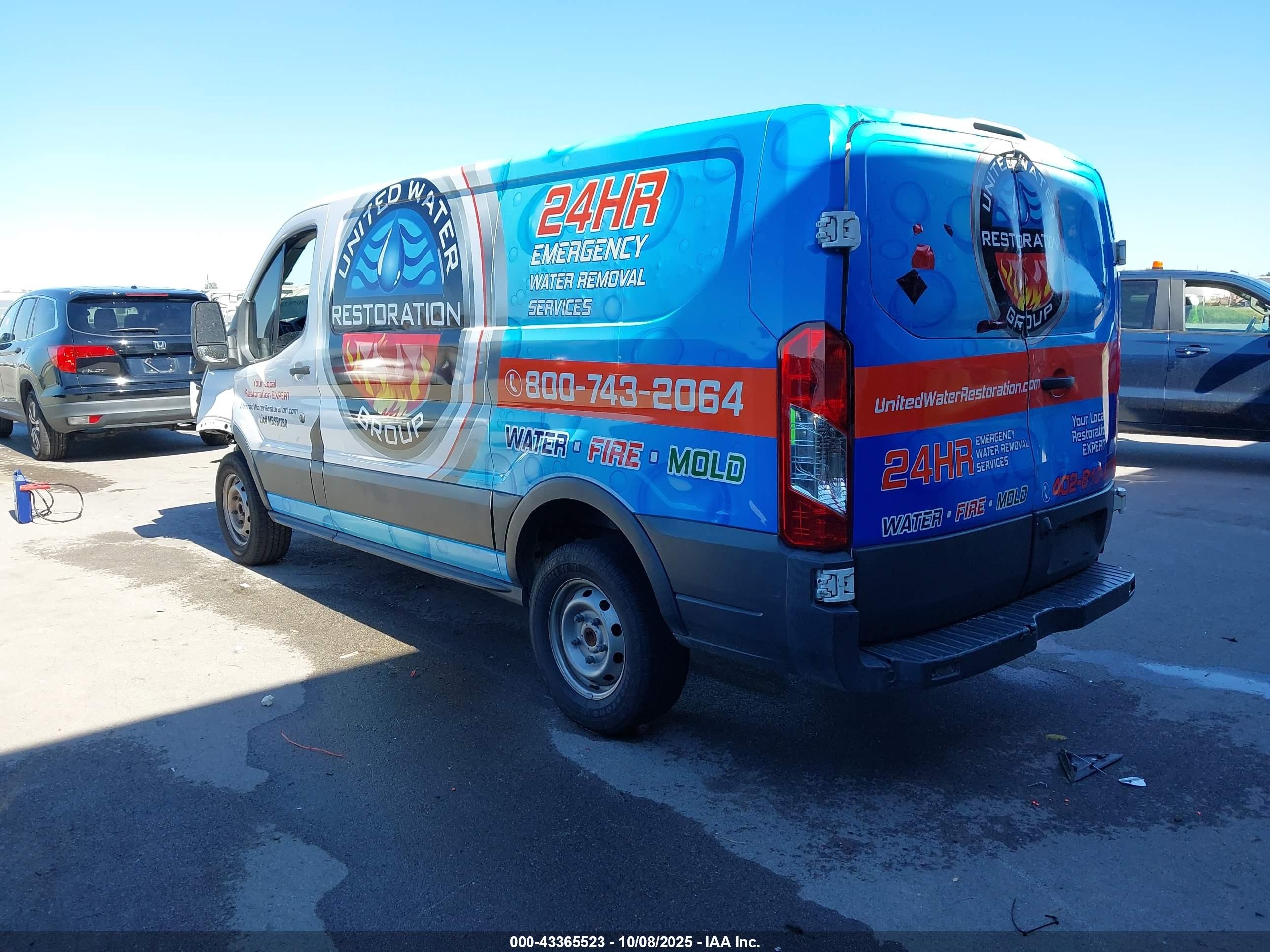 2017 Ford Transit-250   White vin: 1FTYR1ZMXHKA75132