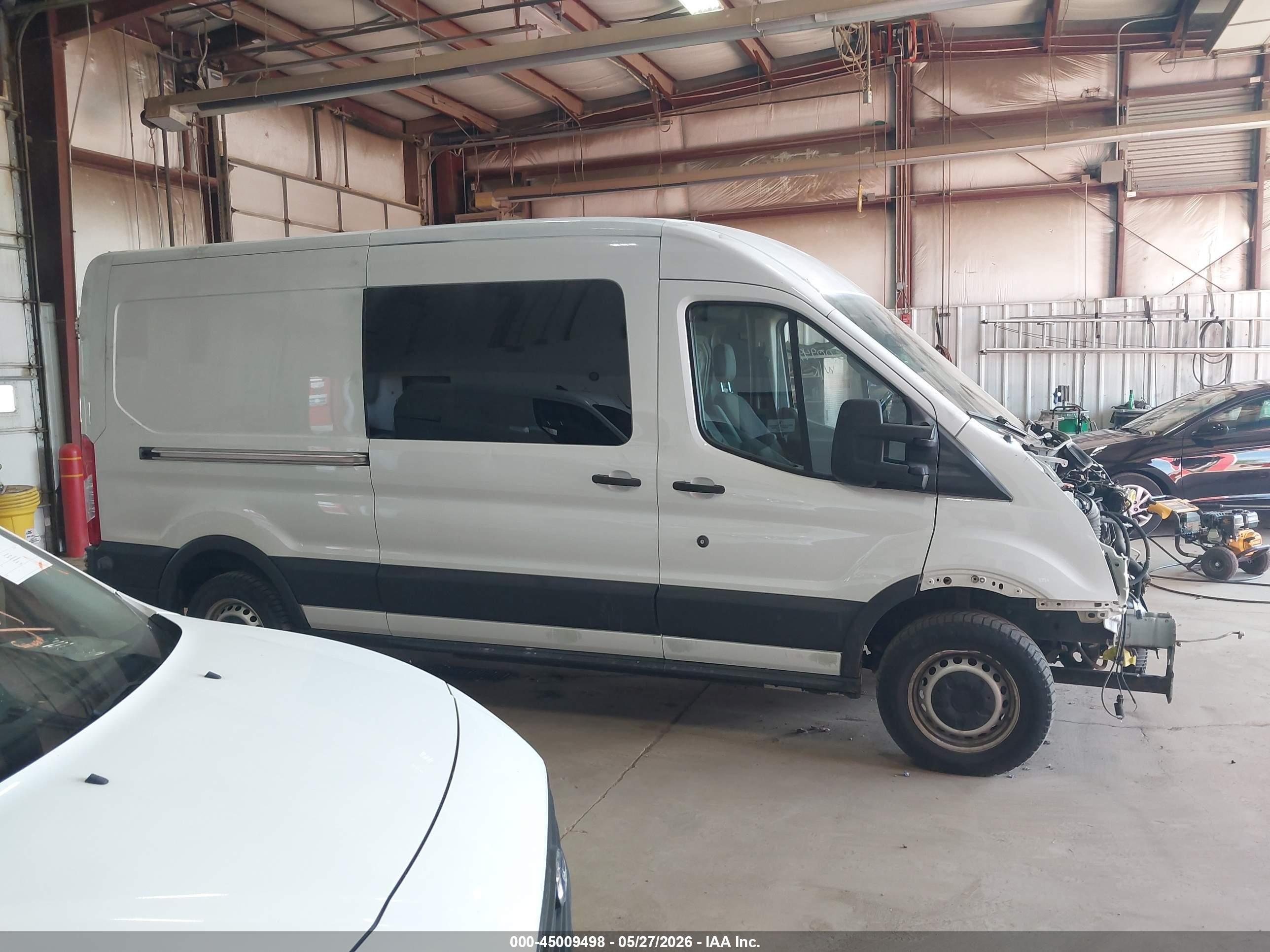 2017 Ford Transit-250   Blue vin: 1FTYR2CG5HKA00590
