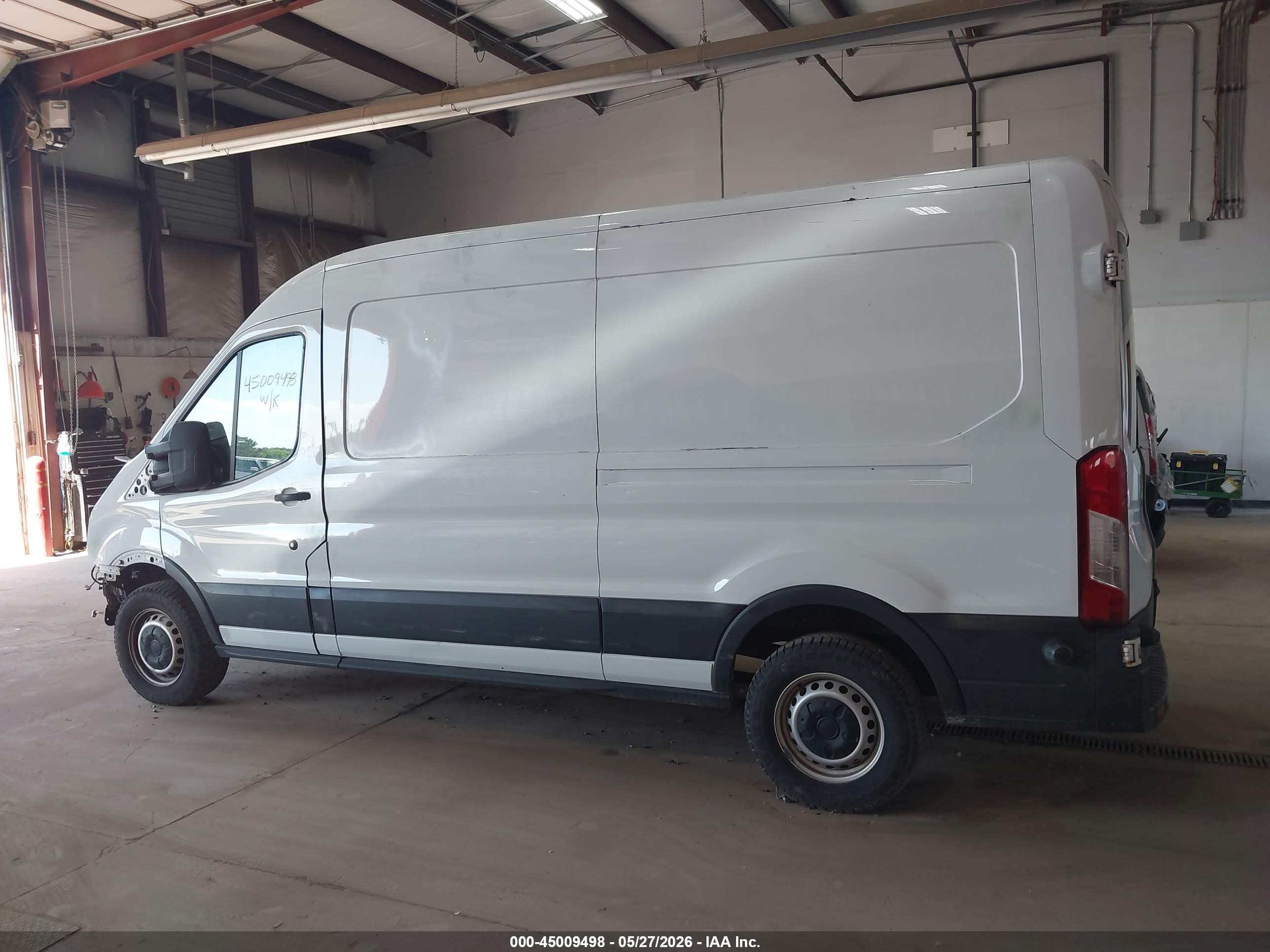 2017 Ford Transit-250   Blue vin: 1FTYR2CG5HKA00590