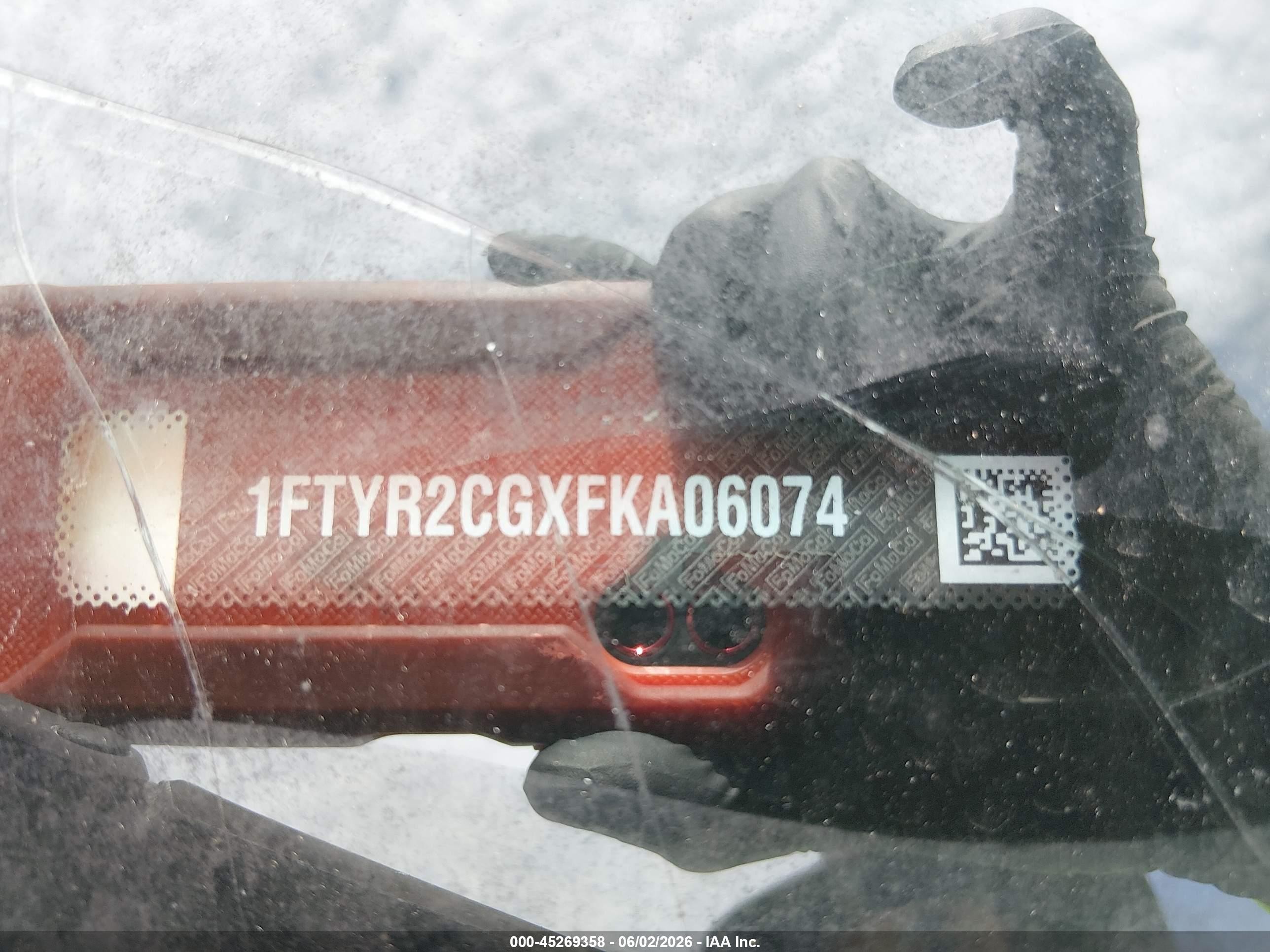 2015 Ford Transit-250   Белый vin: 1FTYR2CGXFKA06074