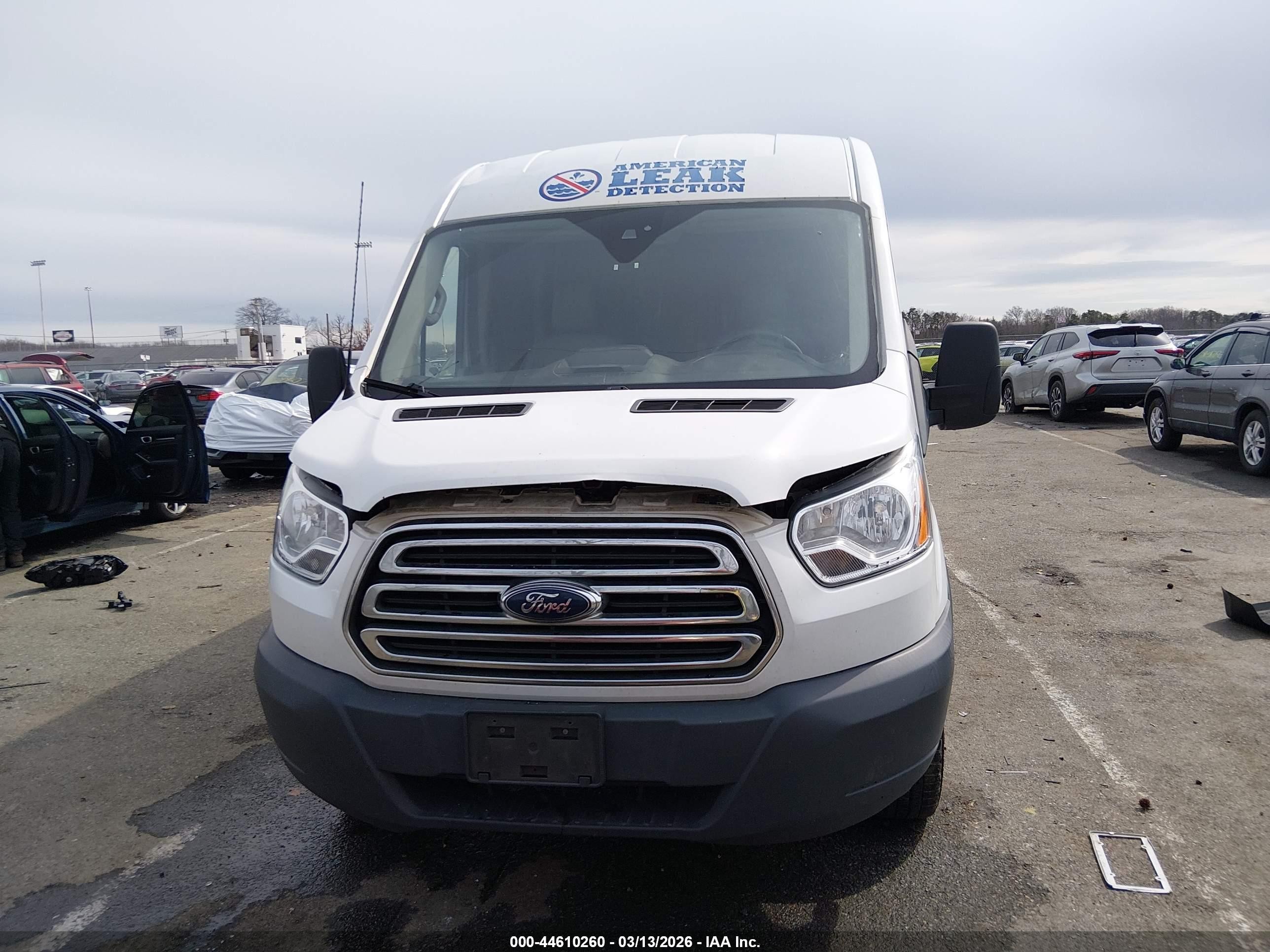 2018 Ford Transit-250   White vin: 1FTYR2CM2JKB23937