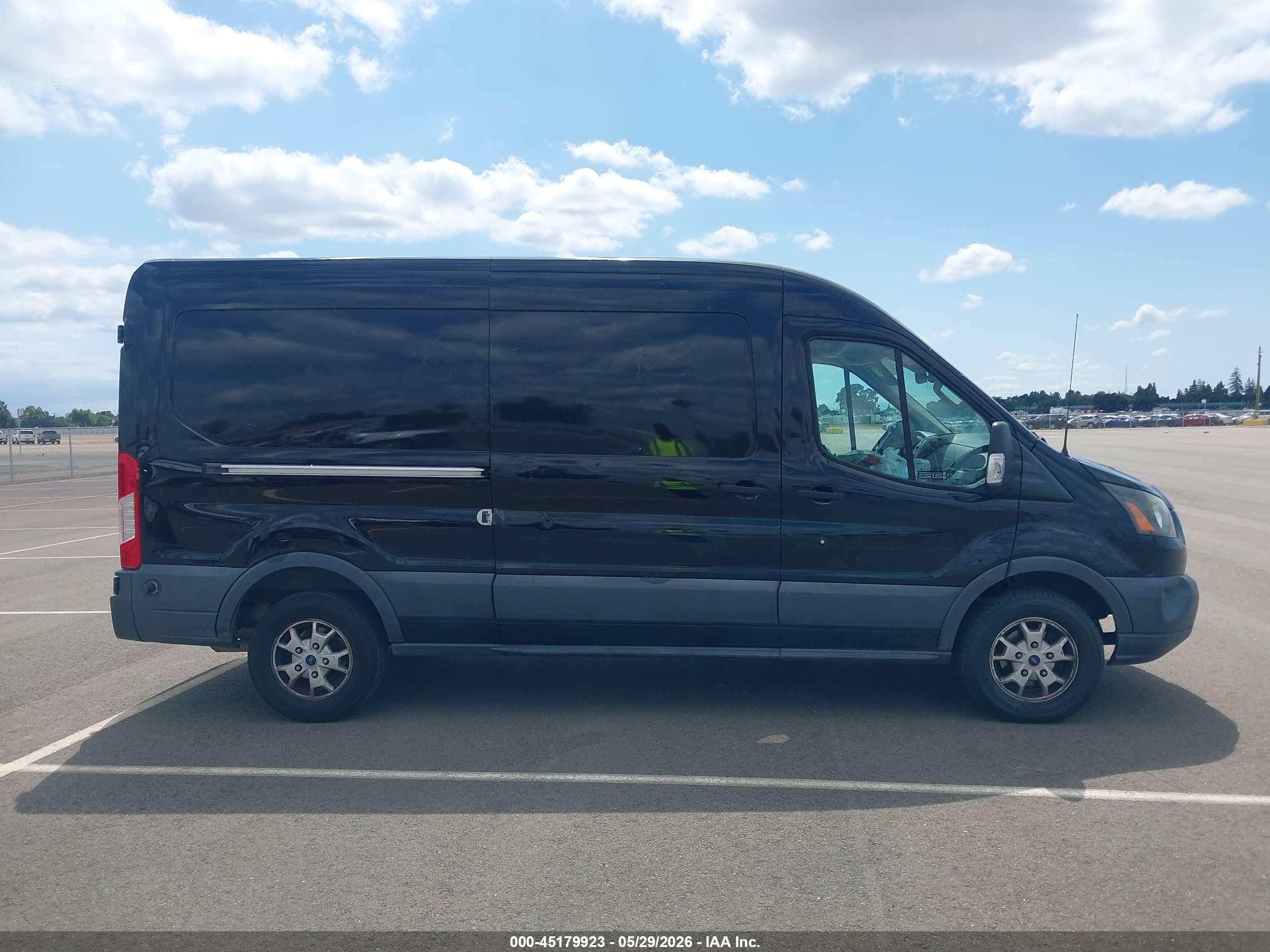 2016 Ford Transit-250   Black vin: 1FTYR2CM4GKB54471