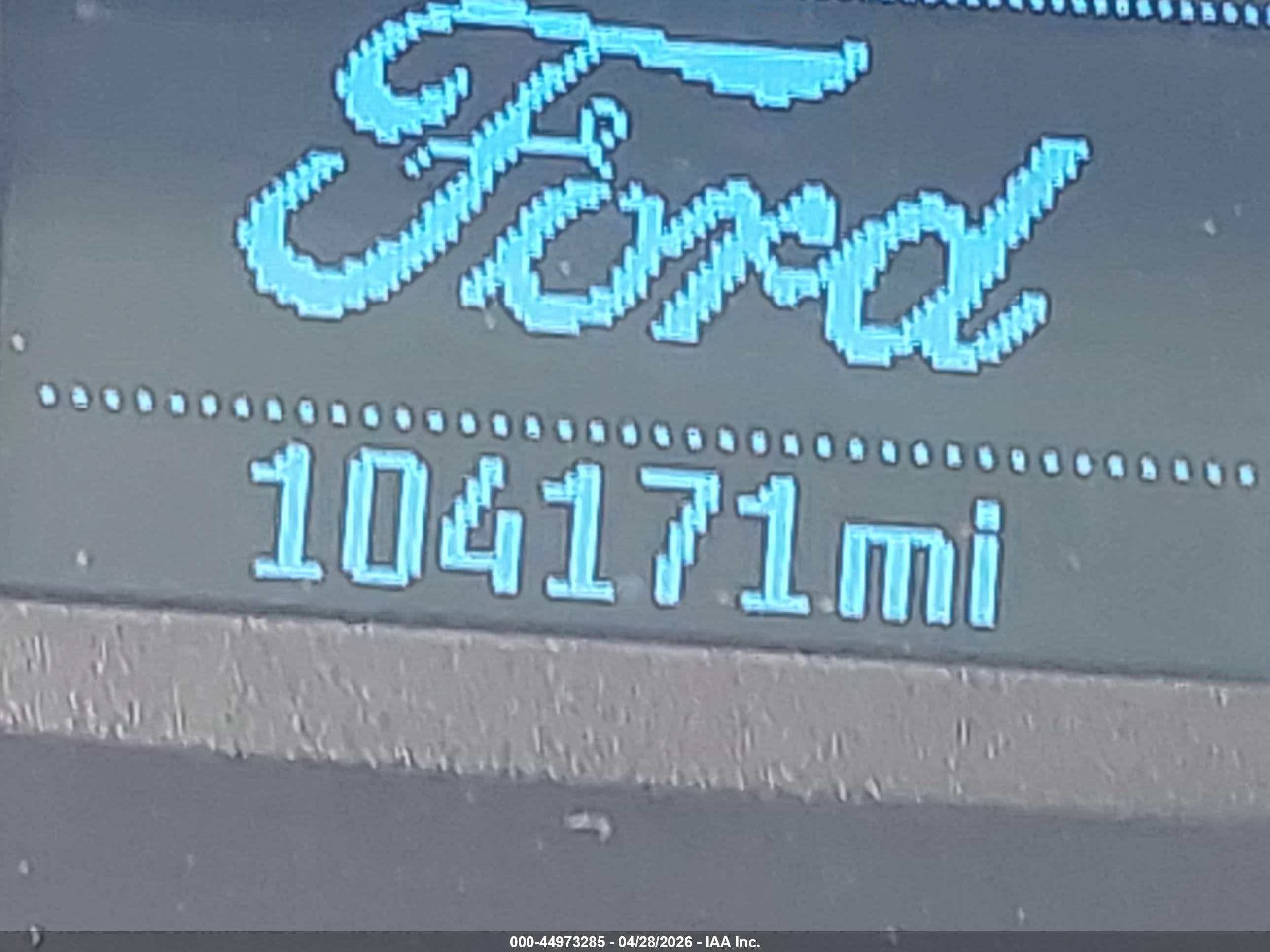 2018 Ford Transit-250   Red vin: 1FTYR2CM4JKB11174