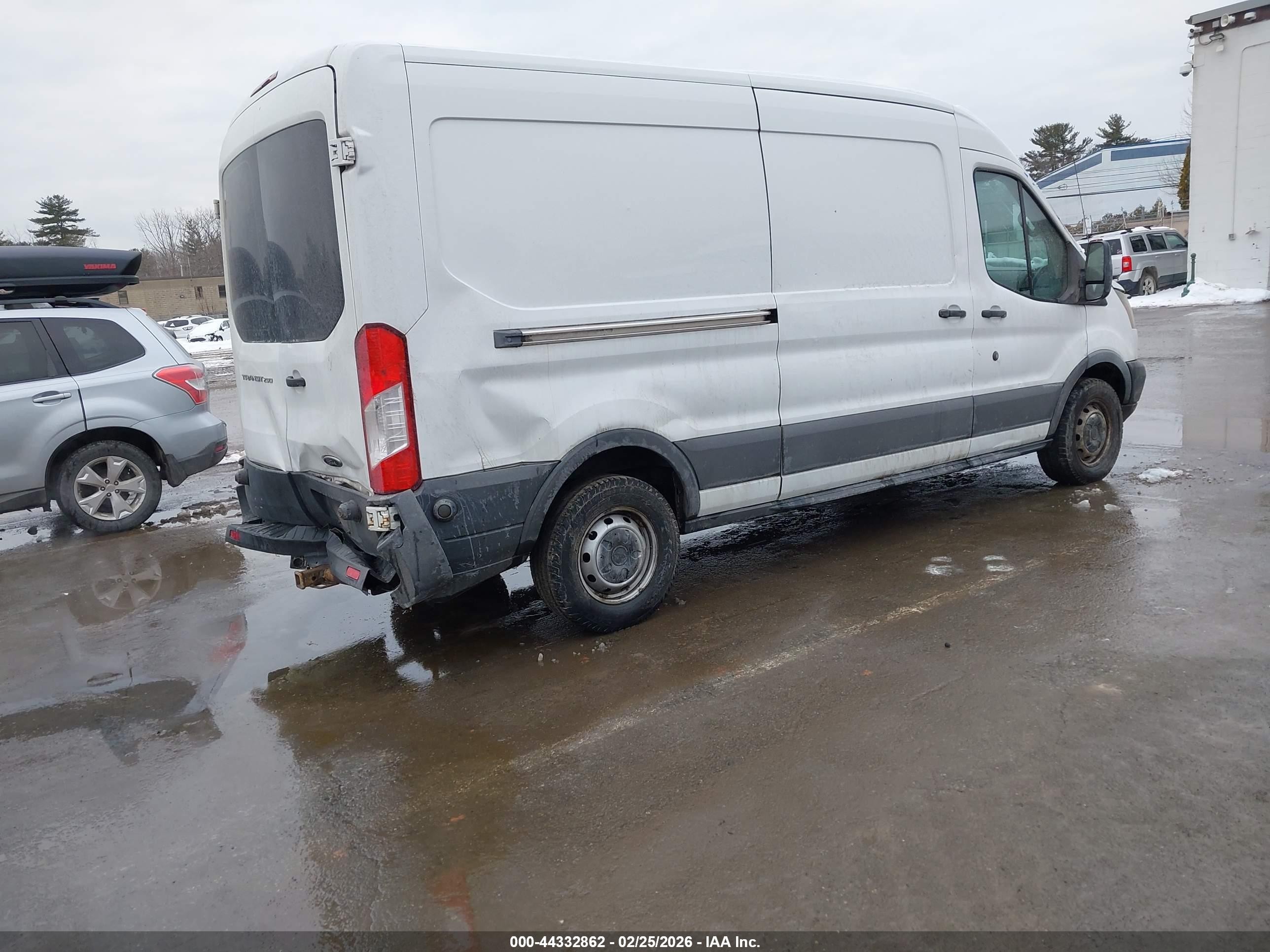 2015 Ford Transit-250   White vin: 1FTYR2CM8FKA75495