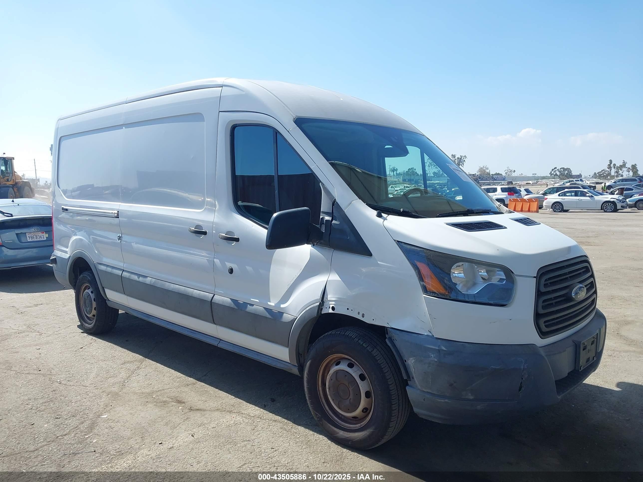 2017 Ford Transit-250   Белый vin: 1FTYR2CM8HKA71854