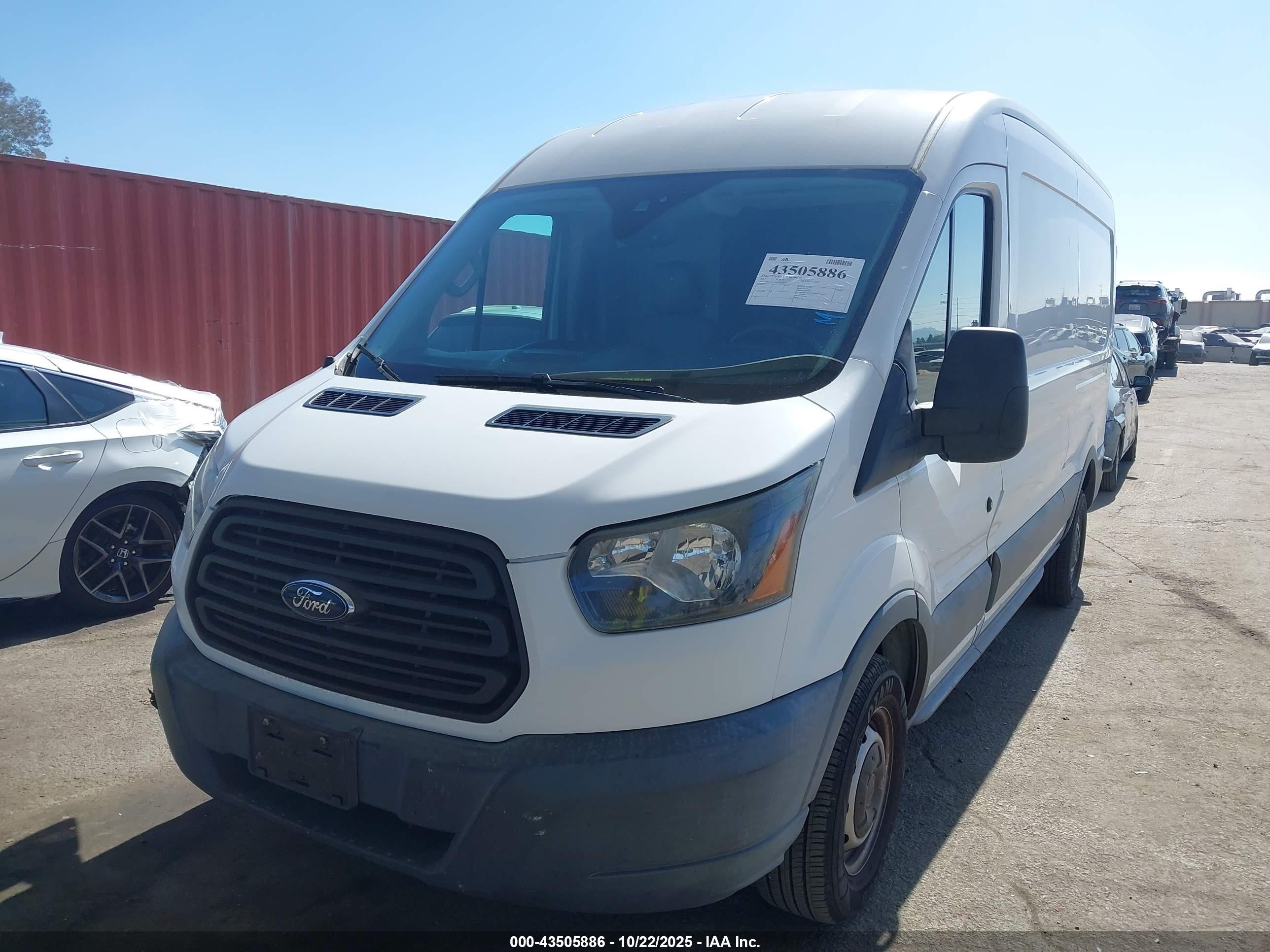 2017 Ford Transit-250   Белый vin: 1FTYR2CM8HKA71854