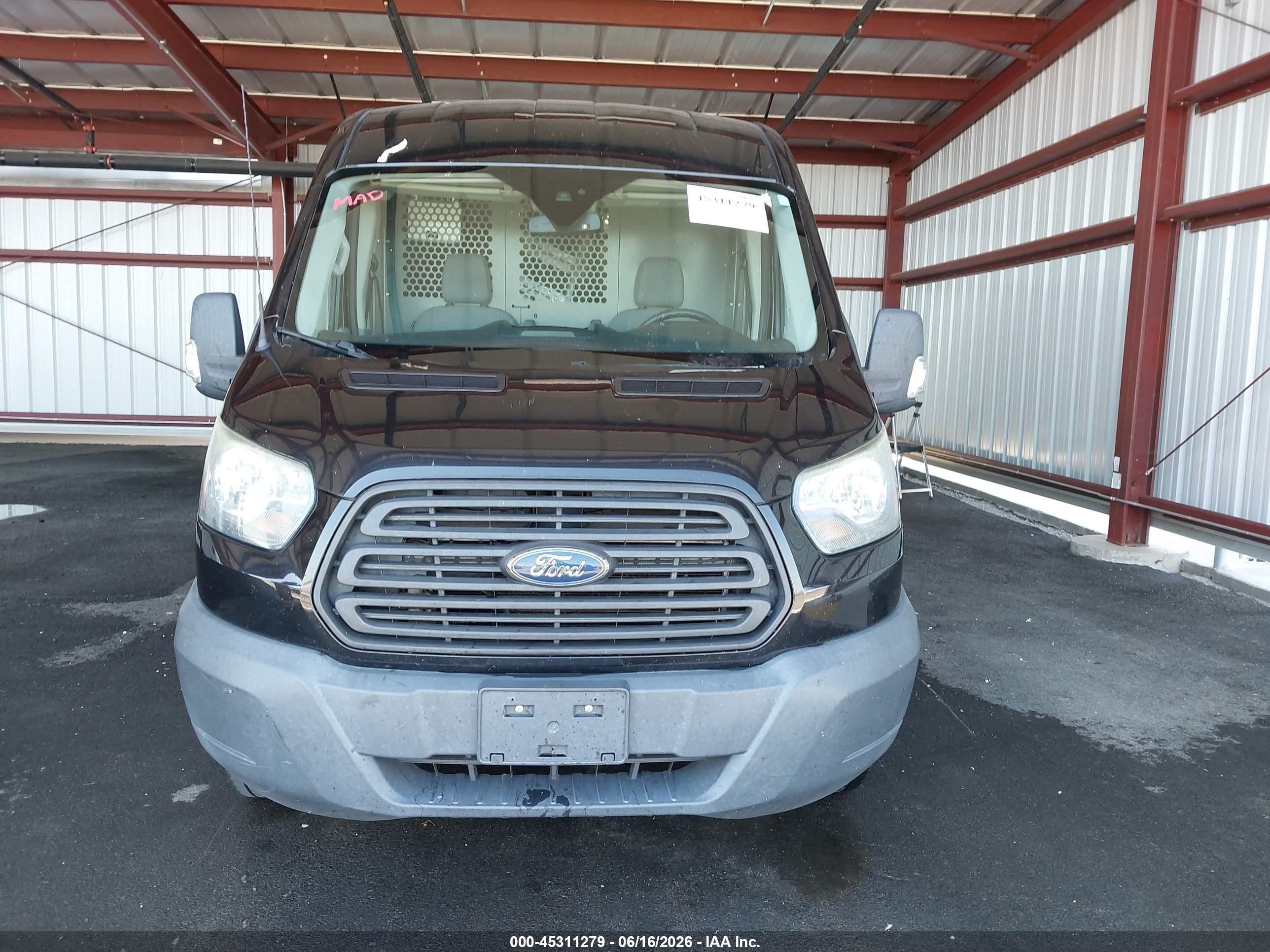 2015 Ford Transit-250   Black vin: 1FTYR2CMXFKA84540