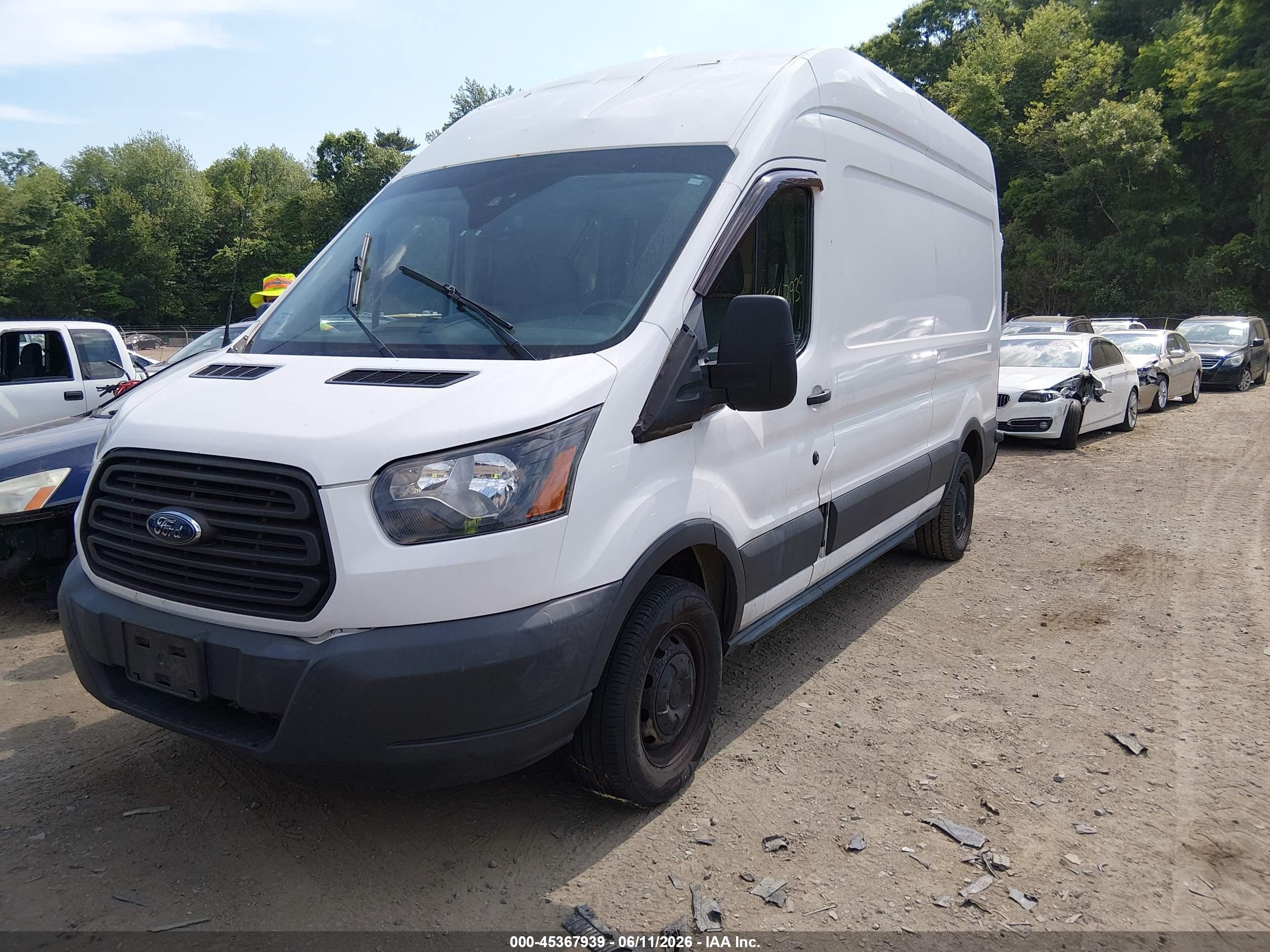 2017 Ford Transit-250   Белый vin: 1FTYR2XM8HKA66969