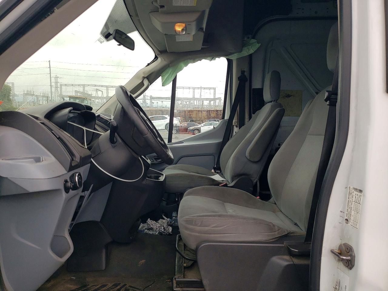 2015 Ford Transit T-250 White vin: 1FTYR2XMXFKA99999