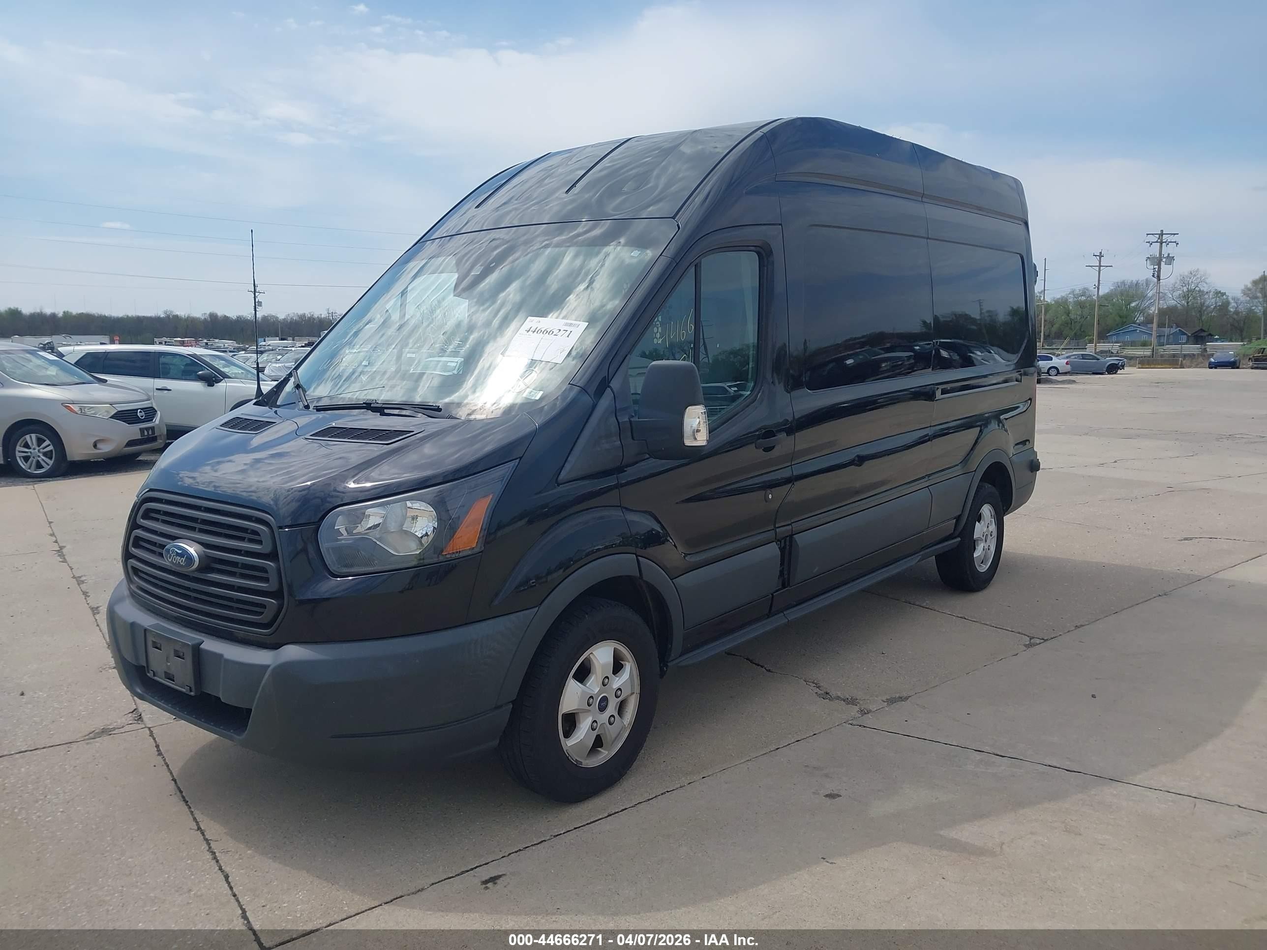 2017 Ford Transit-250   Черный vin: 1FTYR2XMXHKB54650