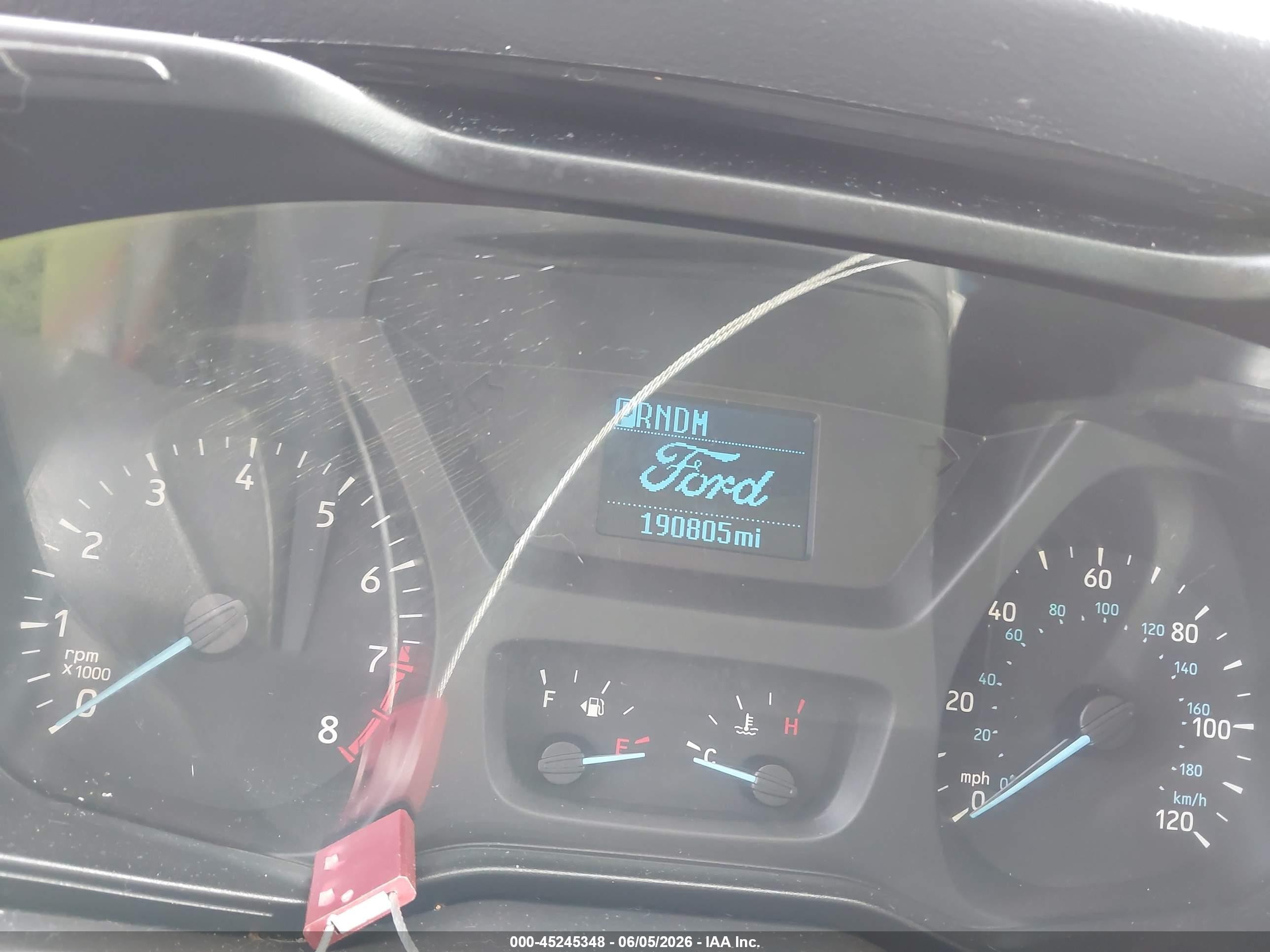 2019 Ford Transit-250 White vin: 1FTYR2YM0KKA14015