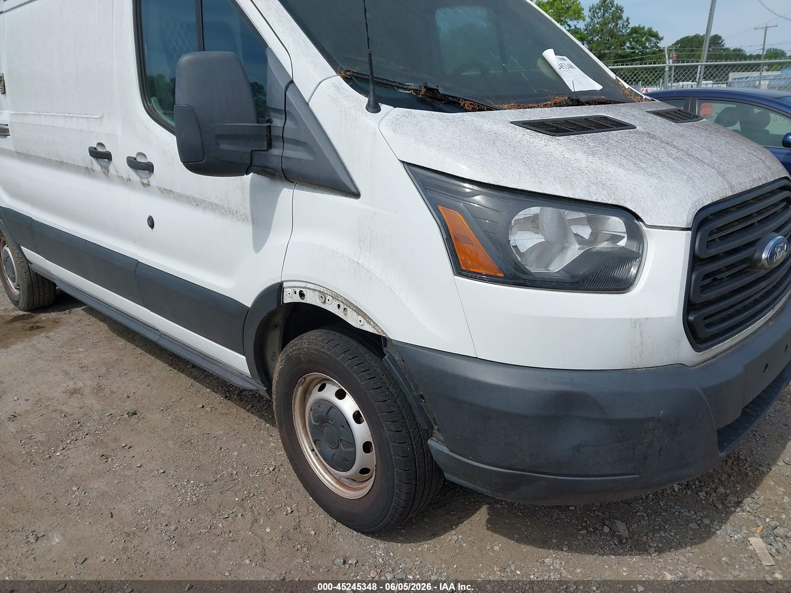 2019 Ford Transit-250 White vin: 1FTYR2YM0KKA14015