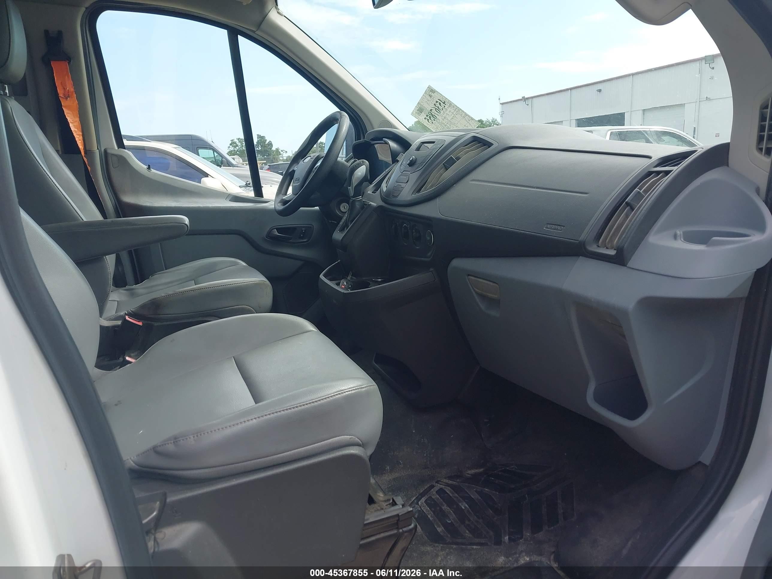 2016 Ford Transit-250 White vin: 1FTYR2ZM3GKB47468