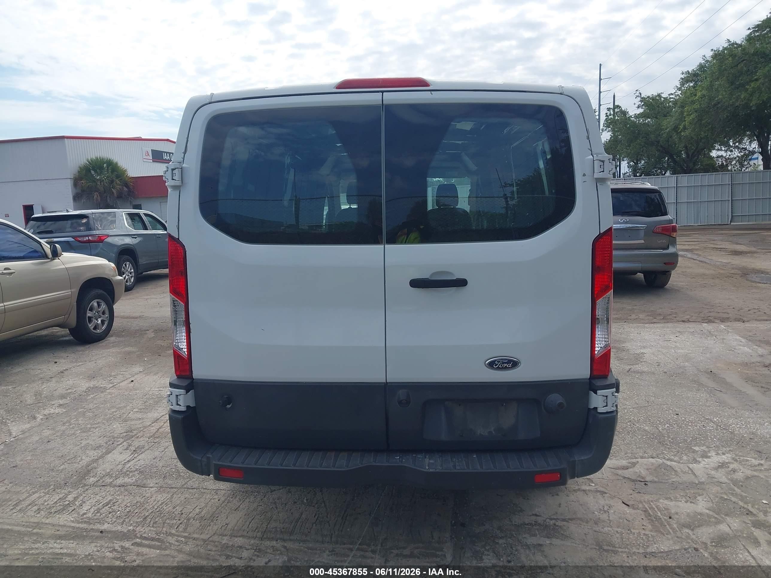 2016 Ford Transit-250 White vin: 1FTYR2ZM3GKB47468