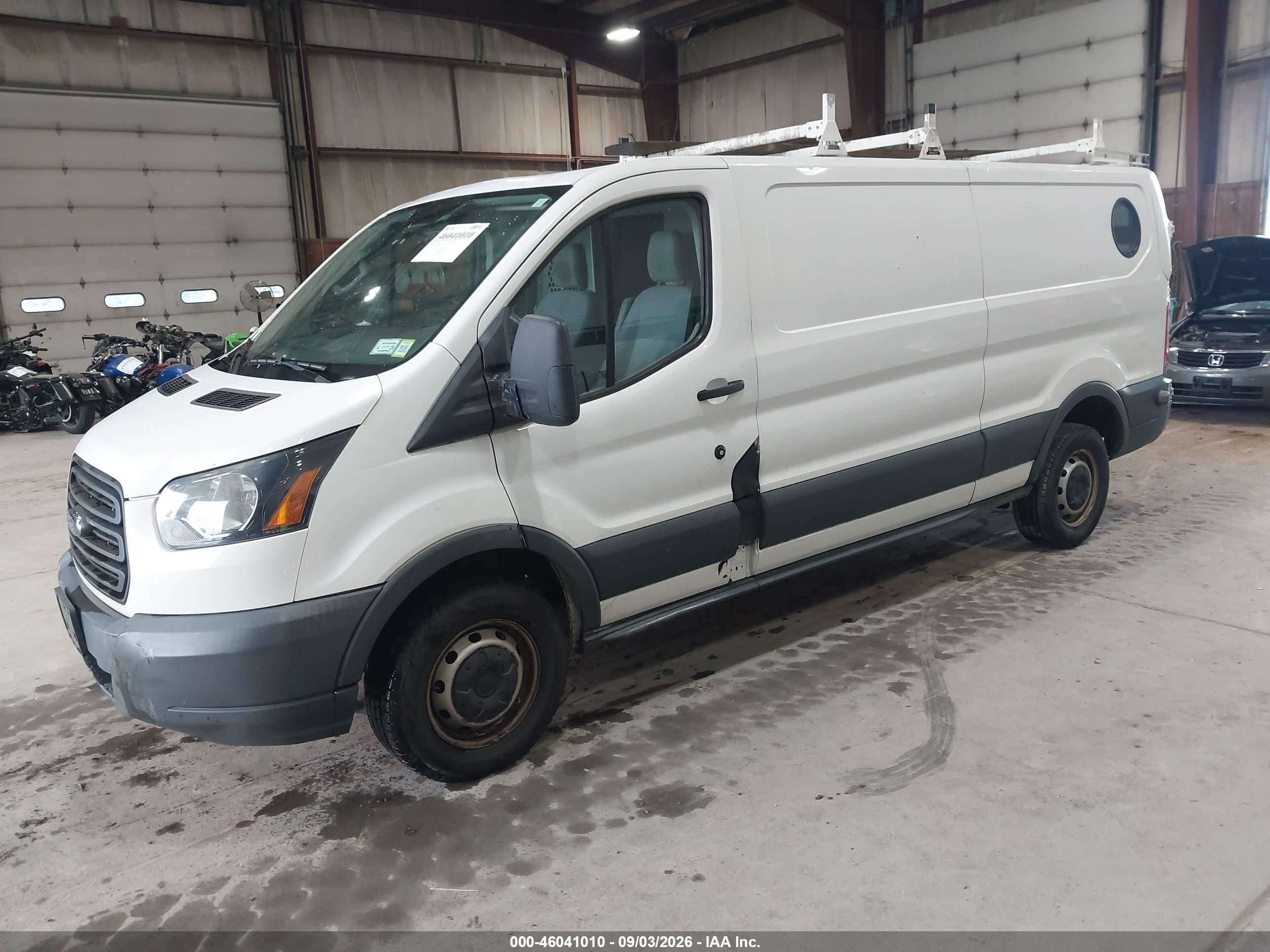 2015 Ford Transit-250   White vin: 1FTYR2ZMXFKA86814