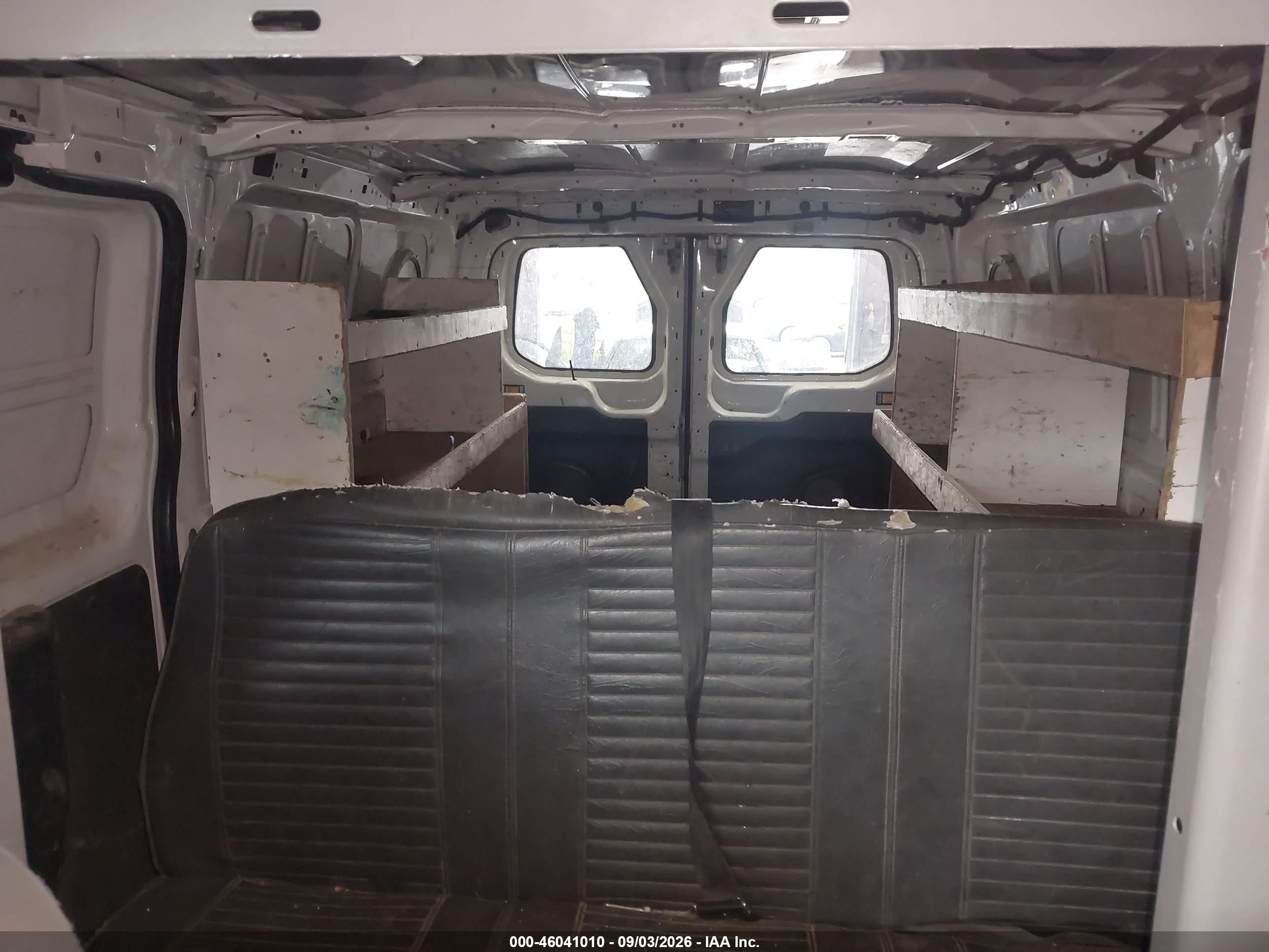 2015 Ford Transit-250   White vin: 1FTYR2ZMXFKA86814