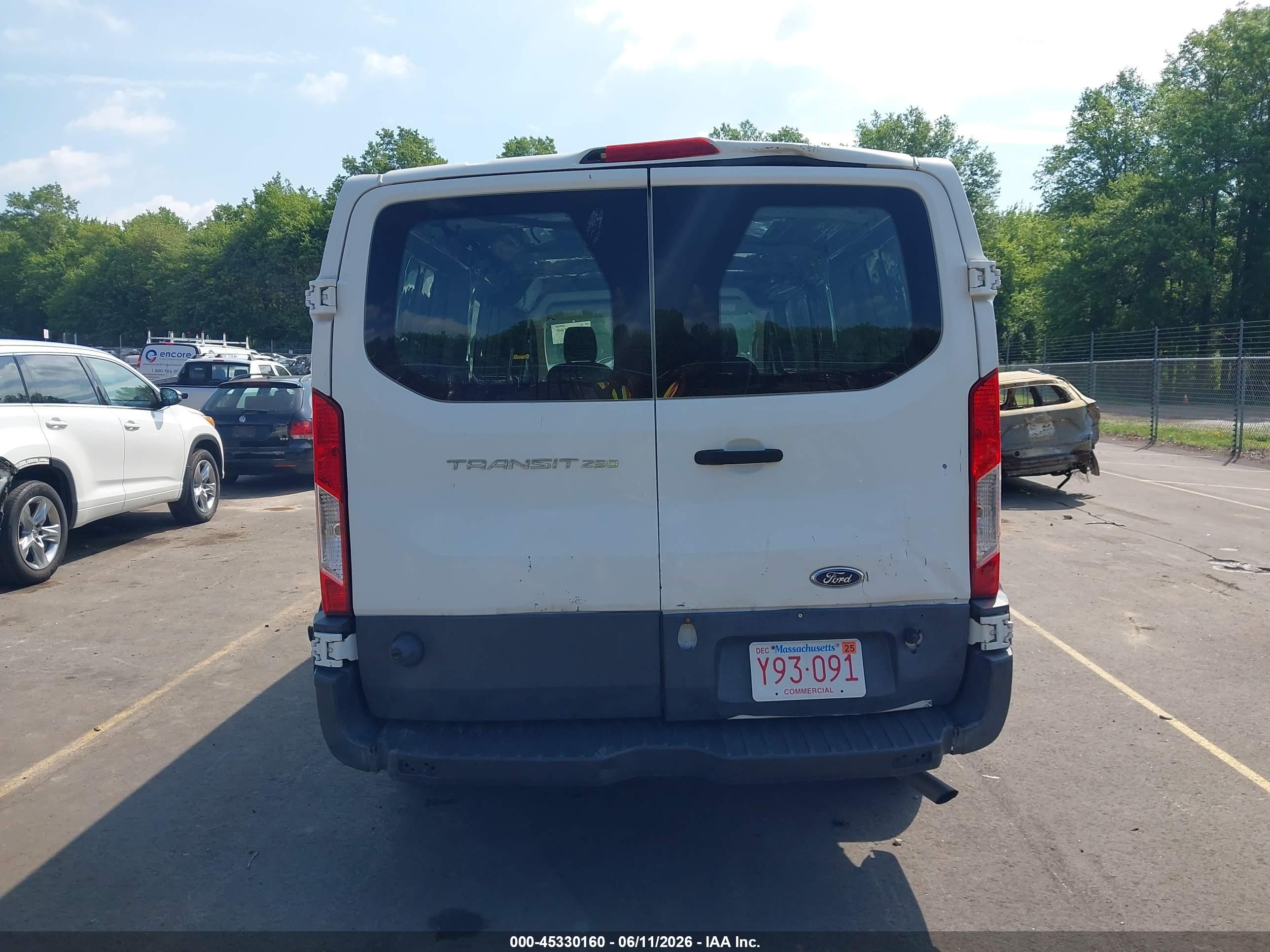2017 Ford Transit-250   Белый vin: 1FTYR2ZMXHKB14243