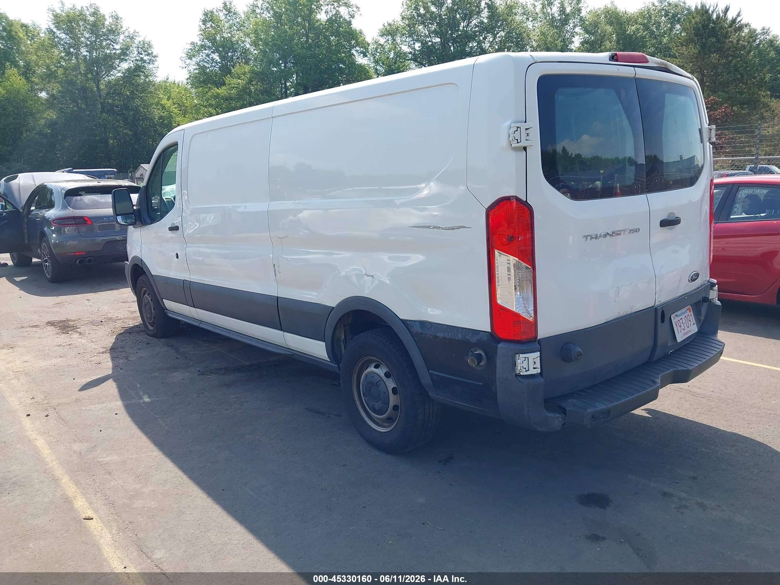 2017 Ford Transit-250   Белый vin: 1FTYR2ZMXHKB14243