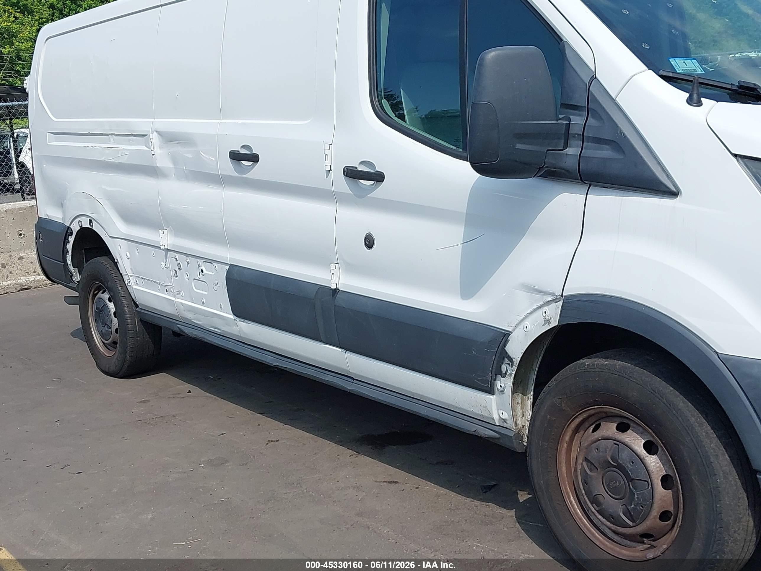 2017 Ford Transit-250   Белый vin: 1FTYR2ZMXHKB14243