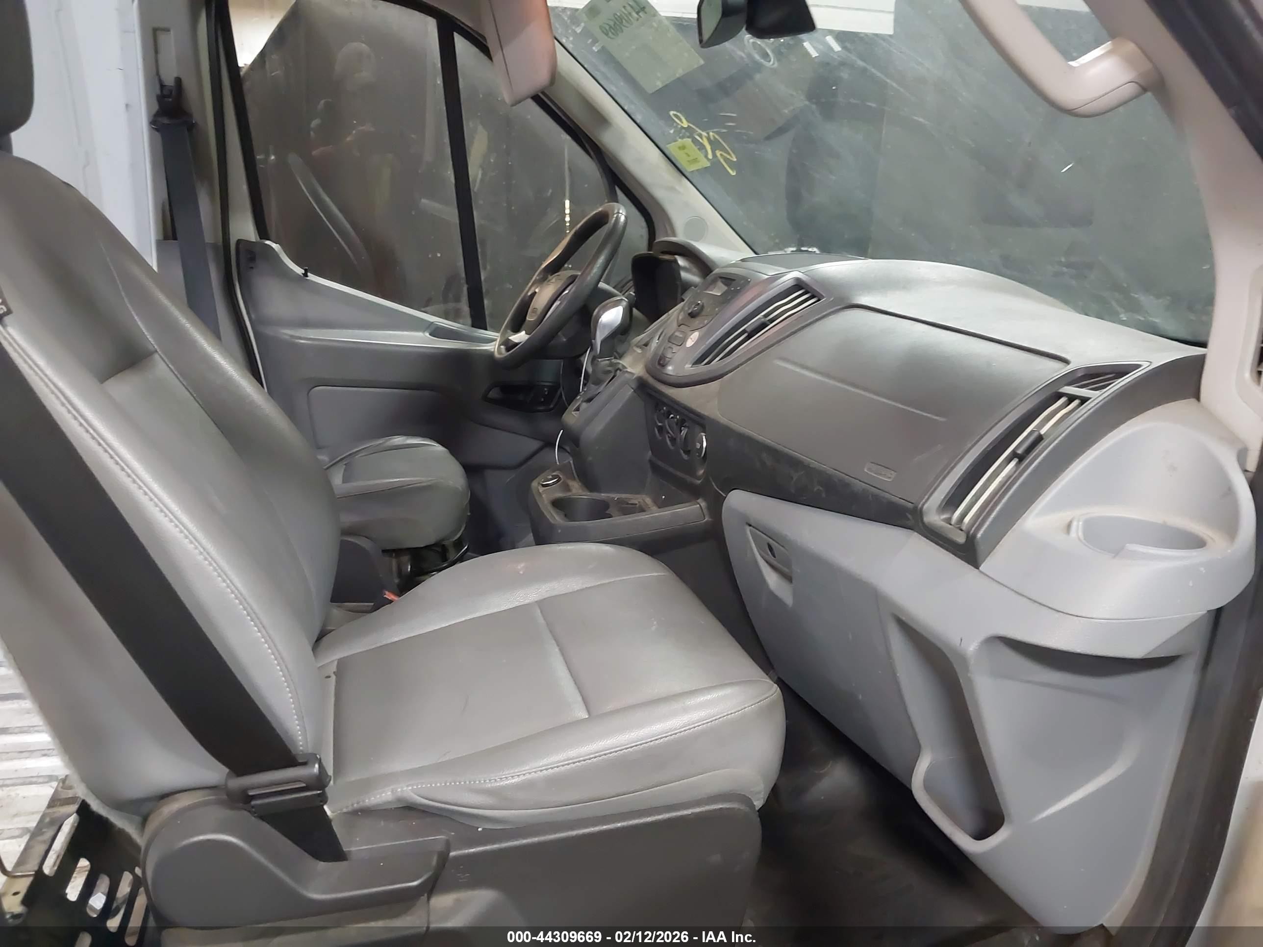 2019 Ford Transit-250   Black vin: 1FTYR3XM5KKA93463