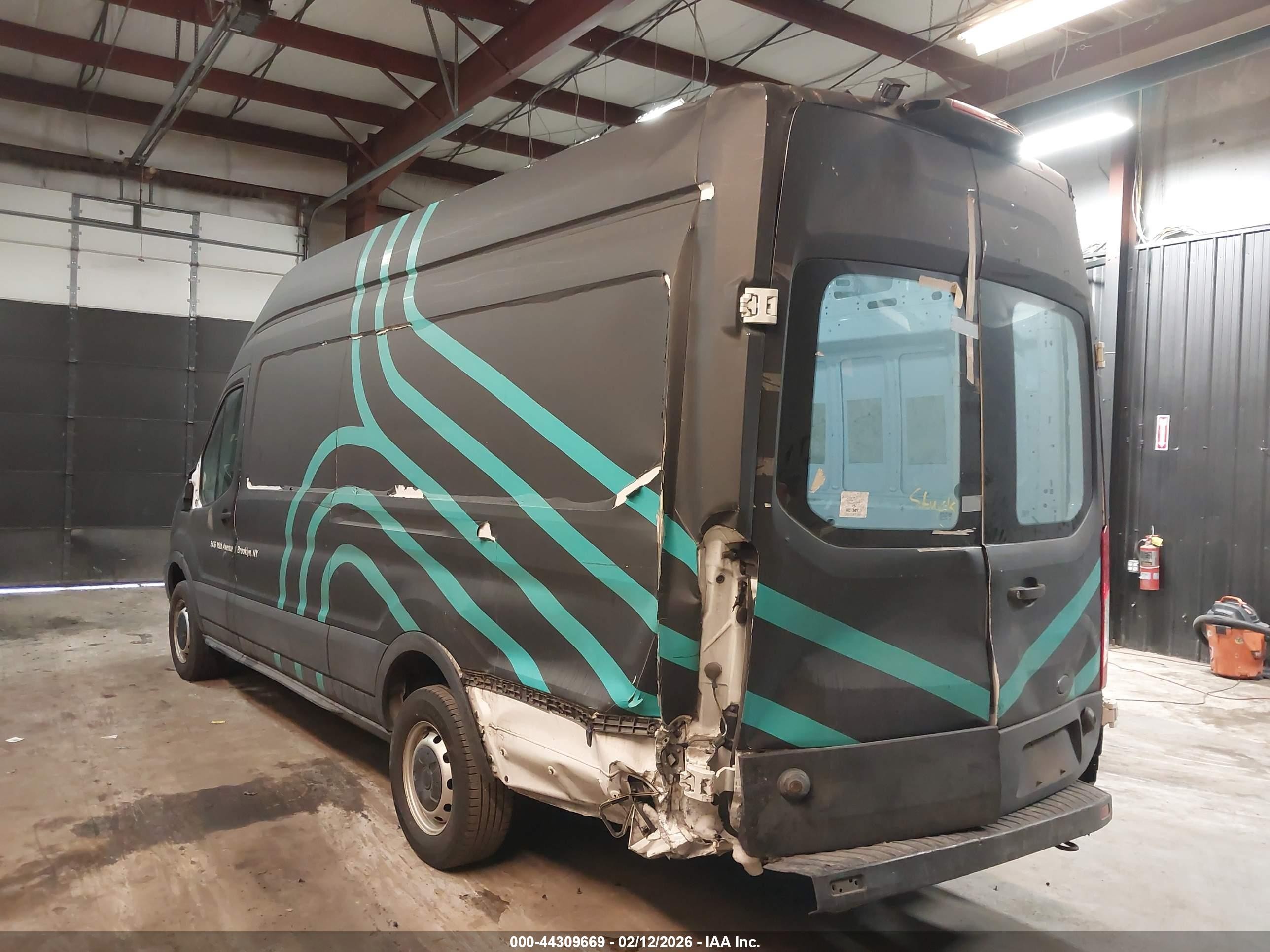 2019 Ford Transit-250   Black vin: 1FTYR3XM5KKA93463