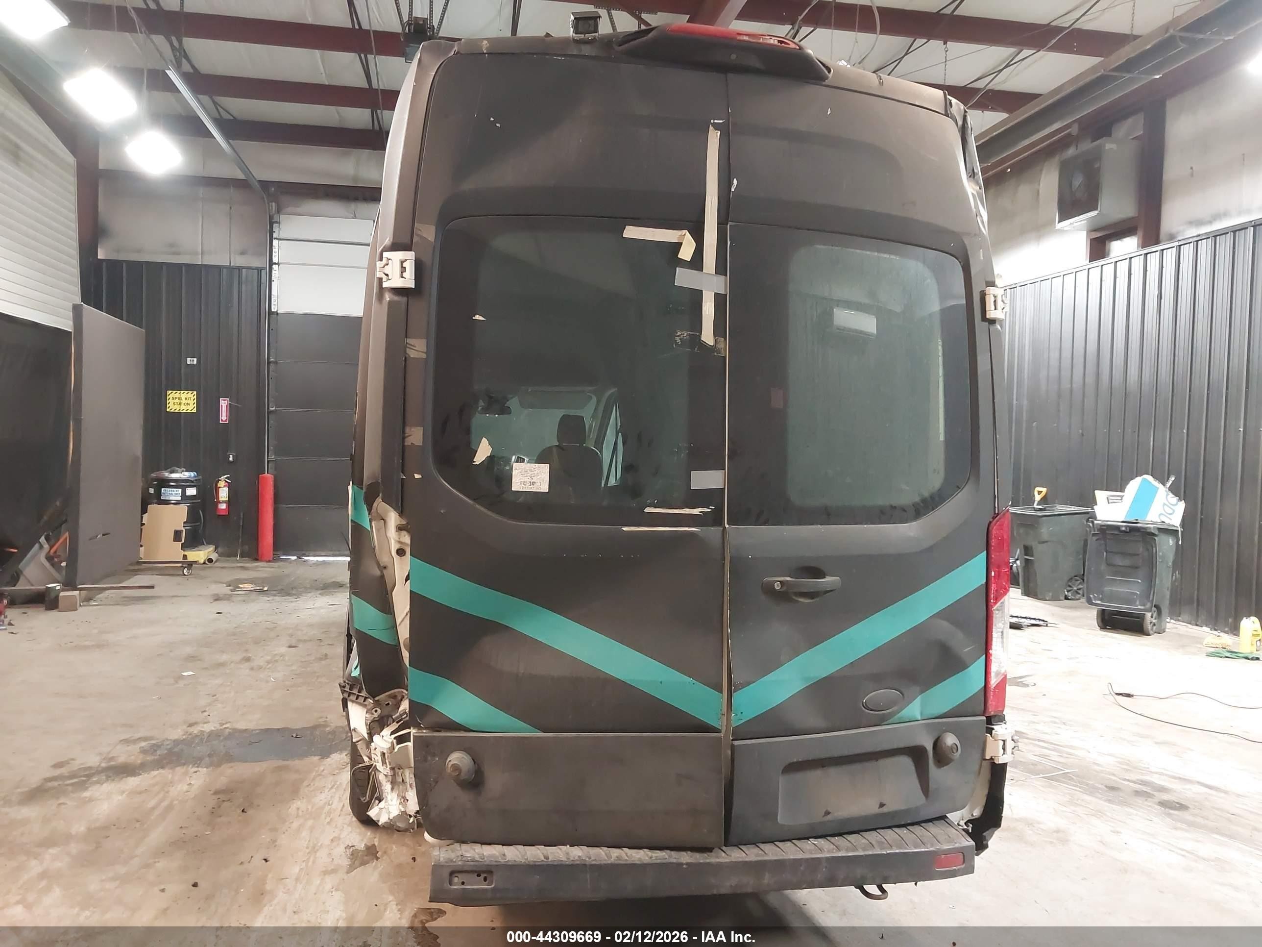 2019 Ford Transit-250   Black vin: 1FTYR3XM5KKA93463