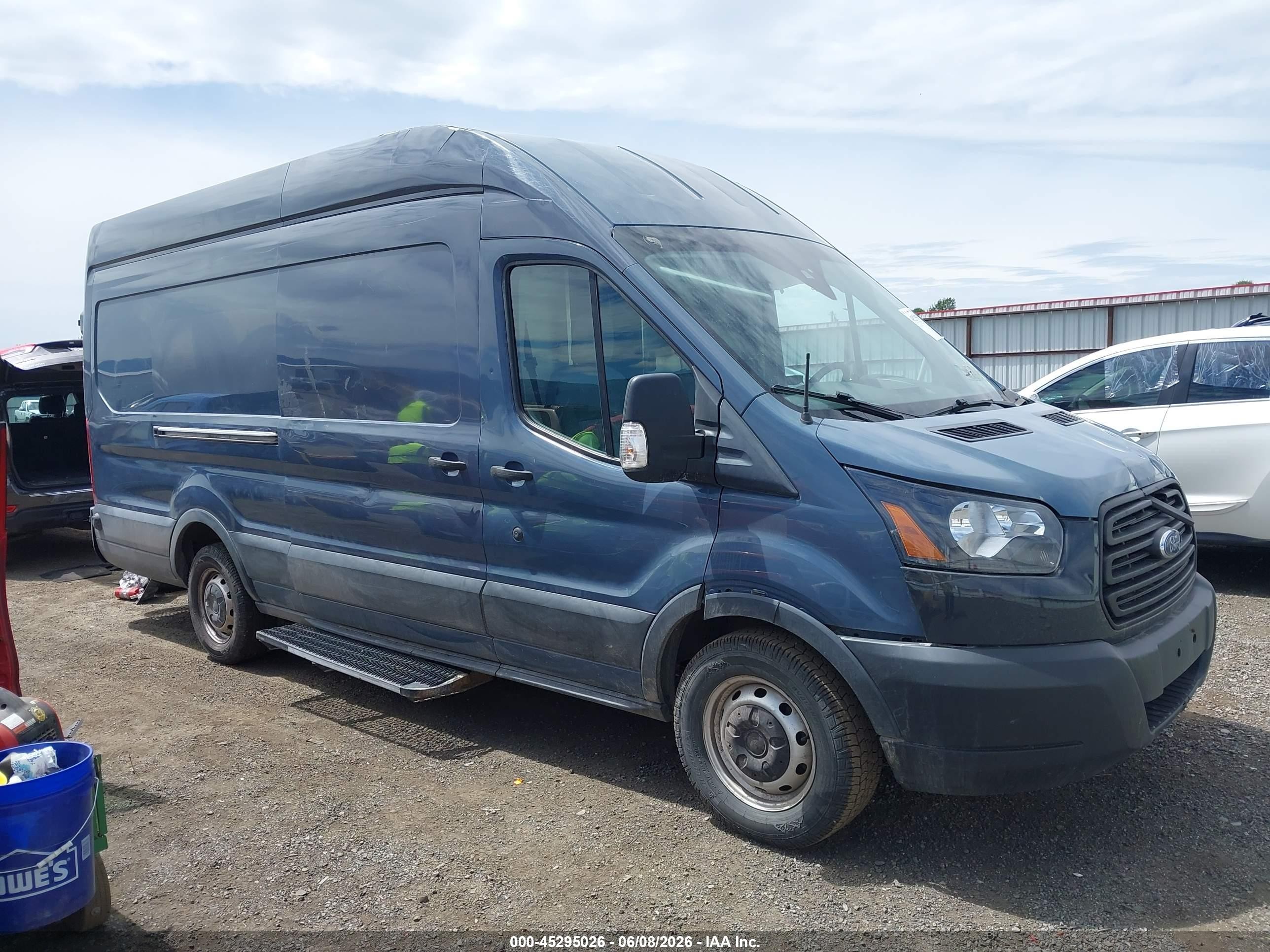 2019 Ford Transit-250   Blue vin: 1FTYR3XM6KKB49815