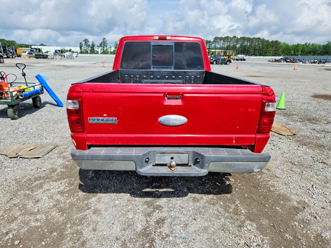 2002 Ford Ranger Super Cab Red vin: 1FTYR44E02TA73599