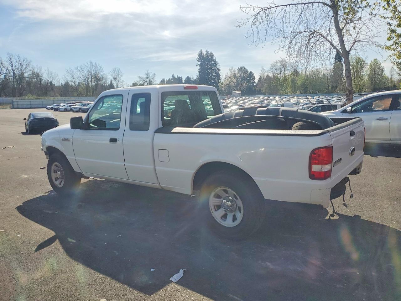 2007 Ford Ranger Super Cab White vin: 1FTYR44E17PA99354
