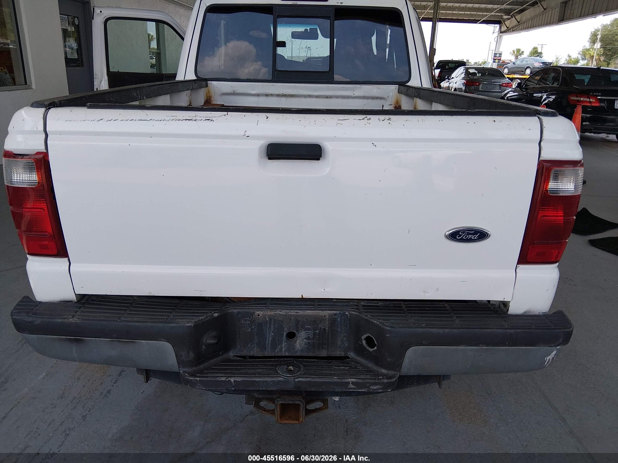 2004 Ford Ranger Xlt White vin: 1FTYR44E24PA64107