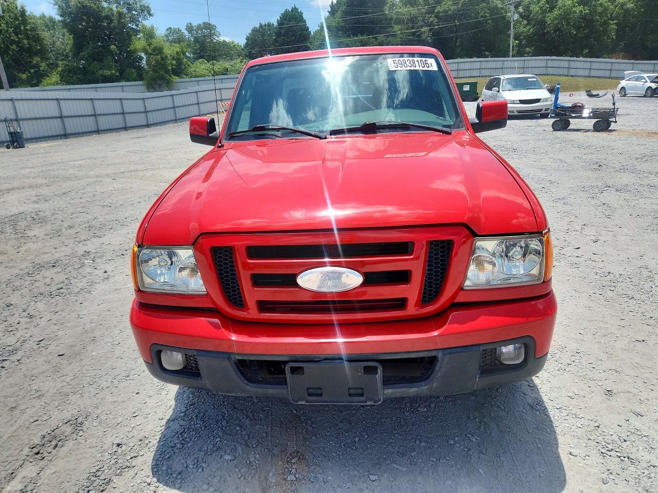 2006 Ford Ranger Super Cab Red vin: 1FTYR44E26PA41400