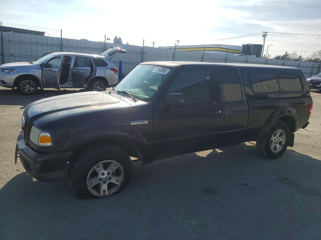 2006 Ford Ranger Super Cab Black vin: 1FTYR44E26PA84179