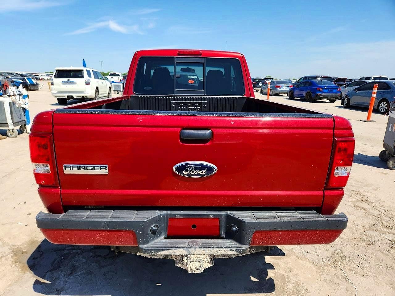 2009 Ford Ranger Super Cab Red vin: 1FTYR44E39PA00830
