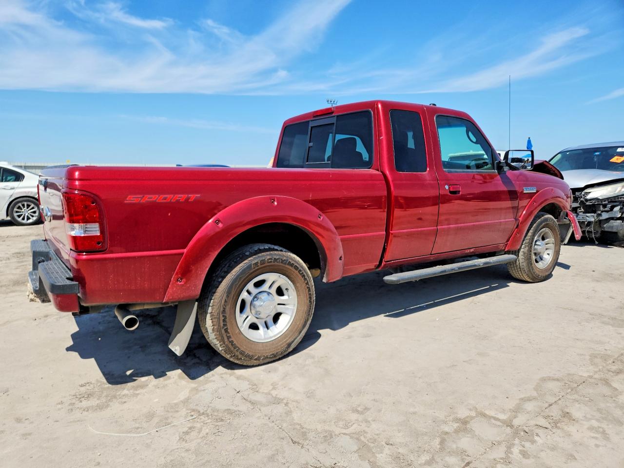 2009 Ford Ranger Super Cab Red vin: 1FTYR44E39PA00830