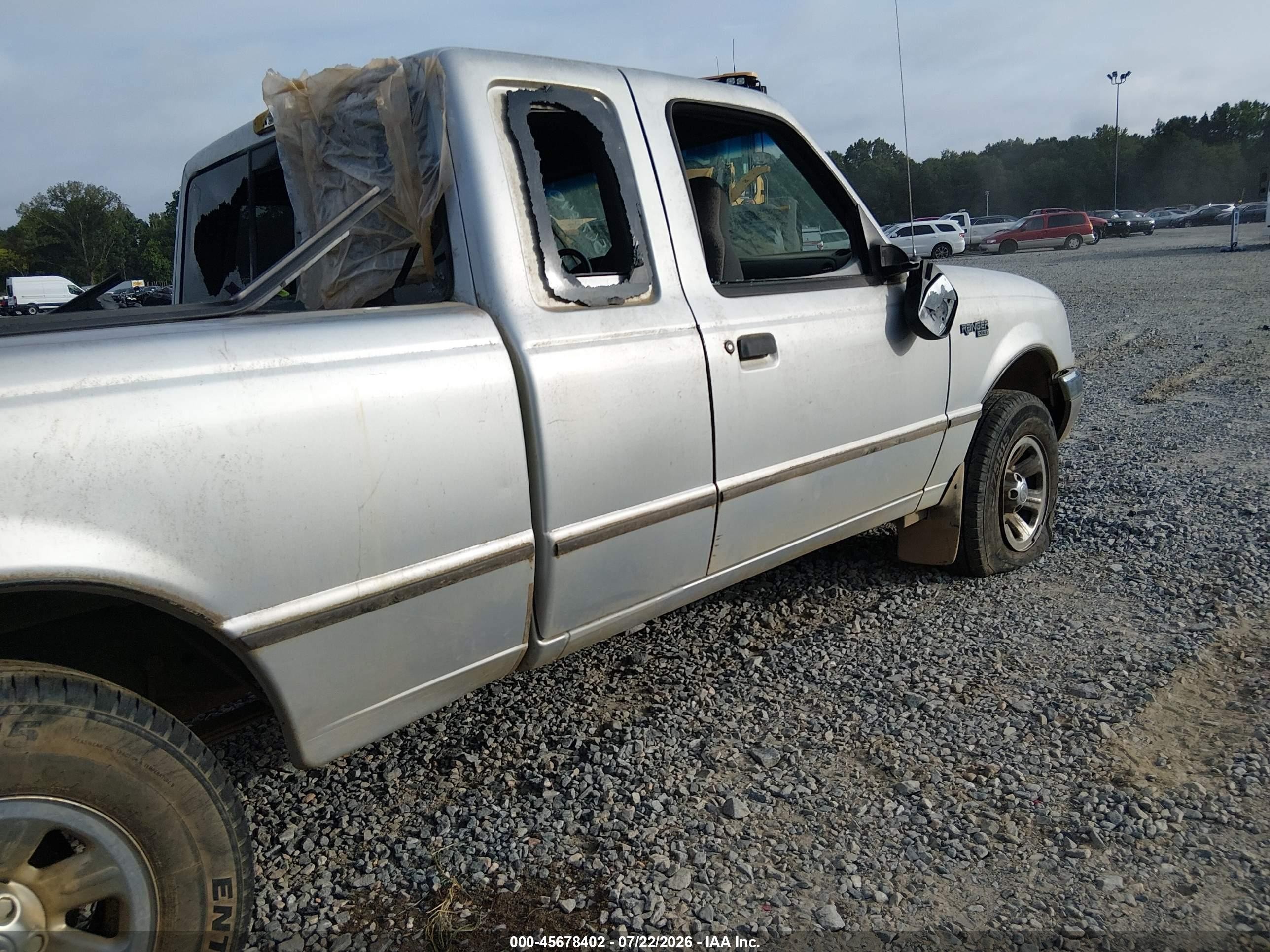 2002 Ford Ranger Xlt Silver vin: 1FTYR44E42TA65733